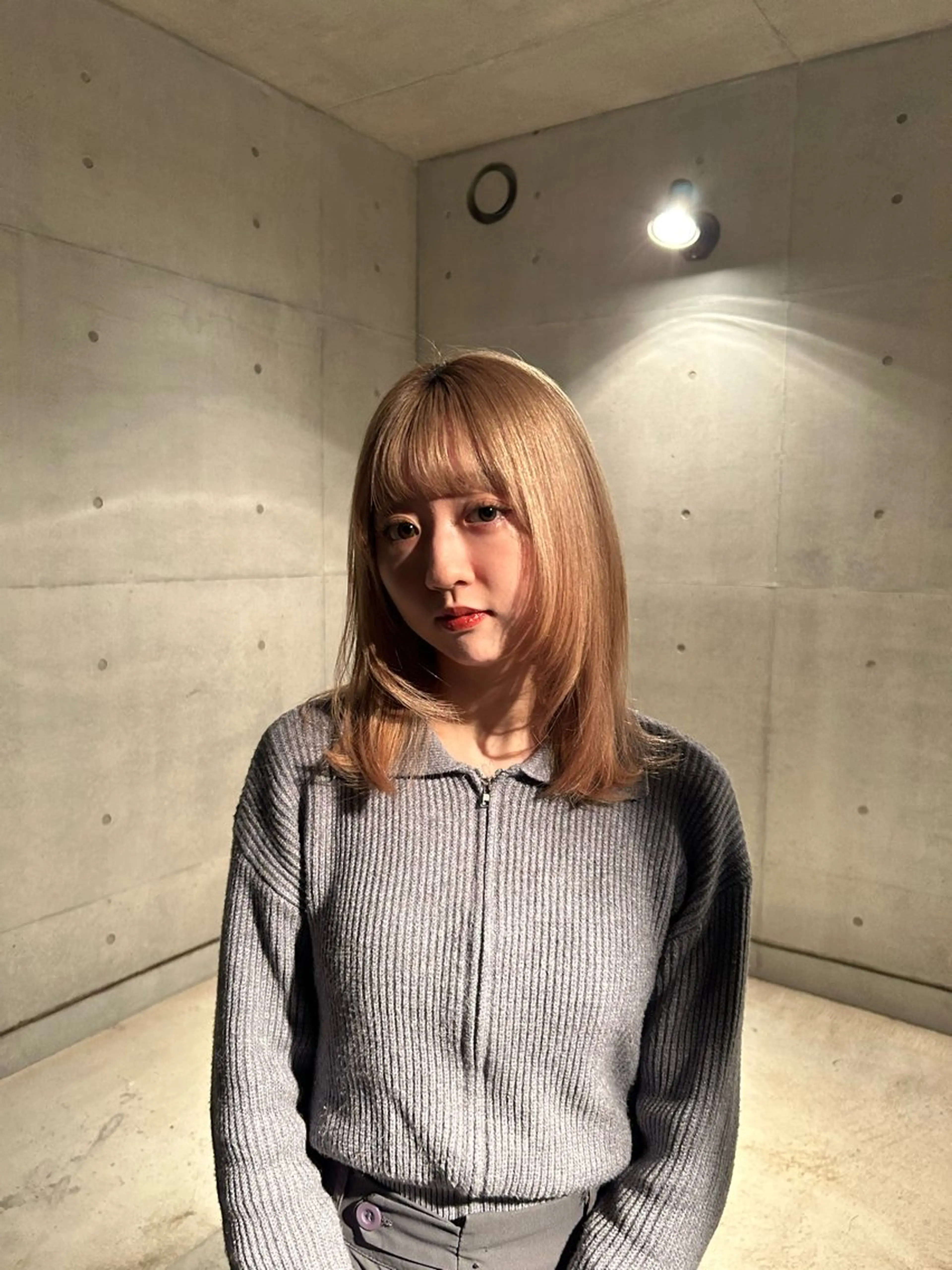 セミロング 暗髪🐈‍⬛艶髪☔︎ 愛弥のヘアスタイル