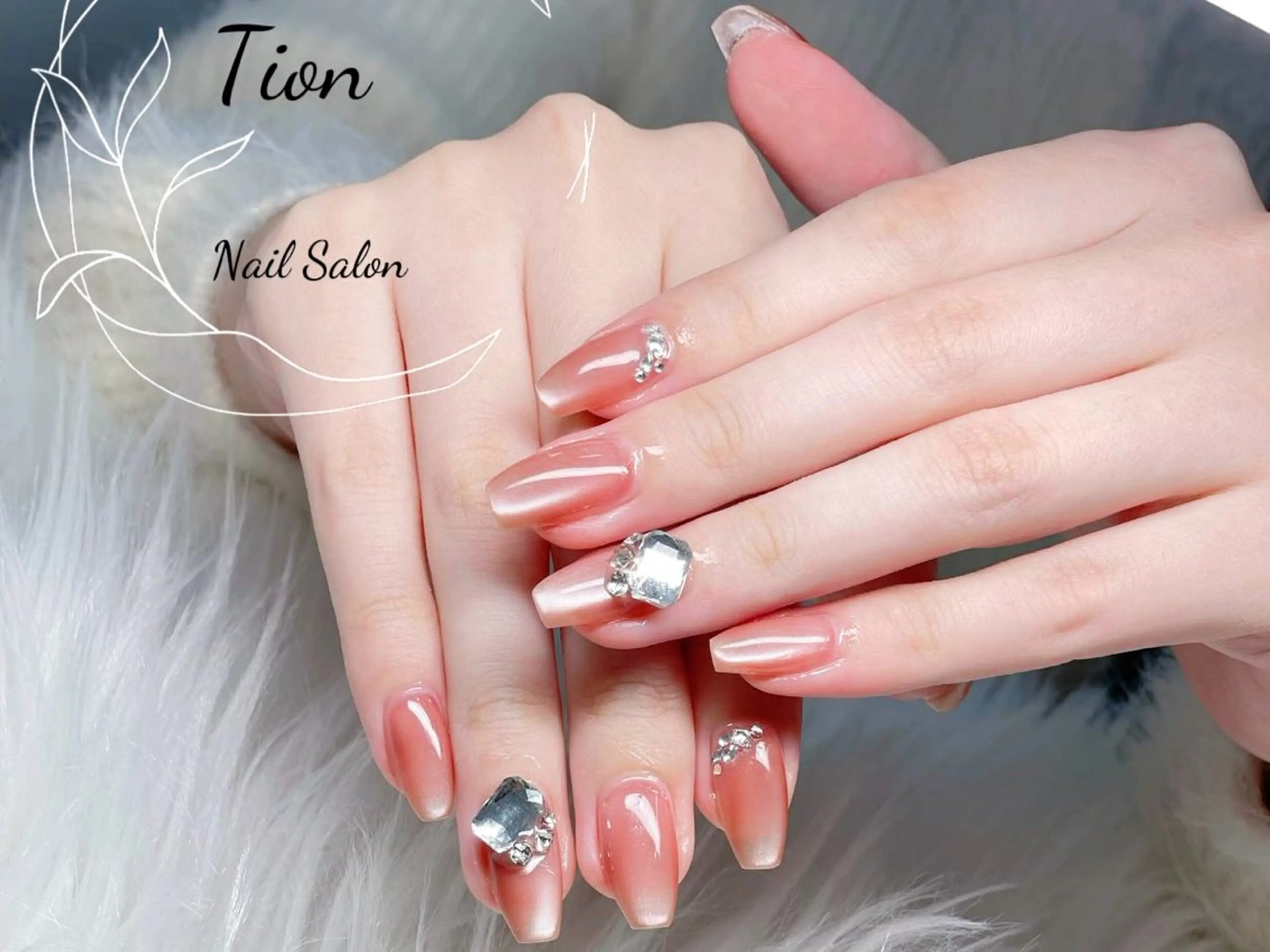 ネイル チークネイル 長さ出し フットネイル フレンチネイル ジェルネイル Nailsalon Tion武蔵小杉店所属・Nailsalon Tion武蔵小杉店のネイルデザイン