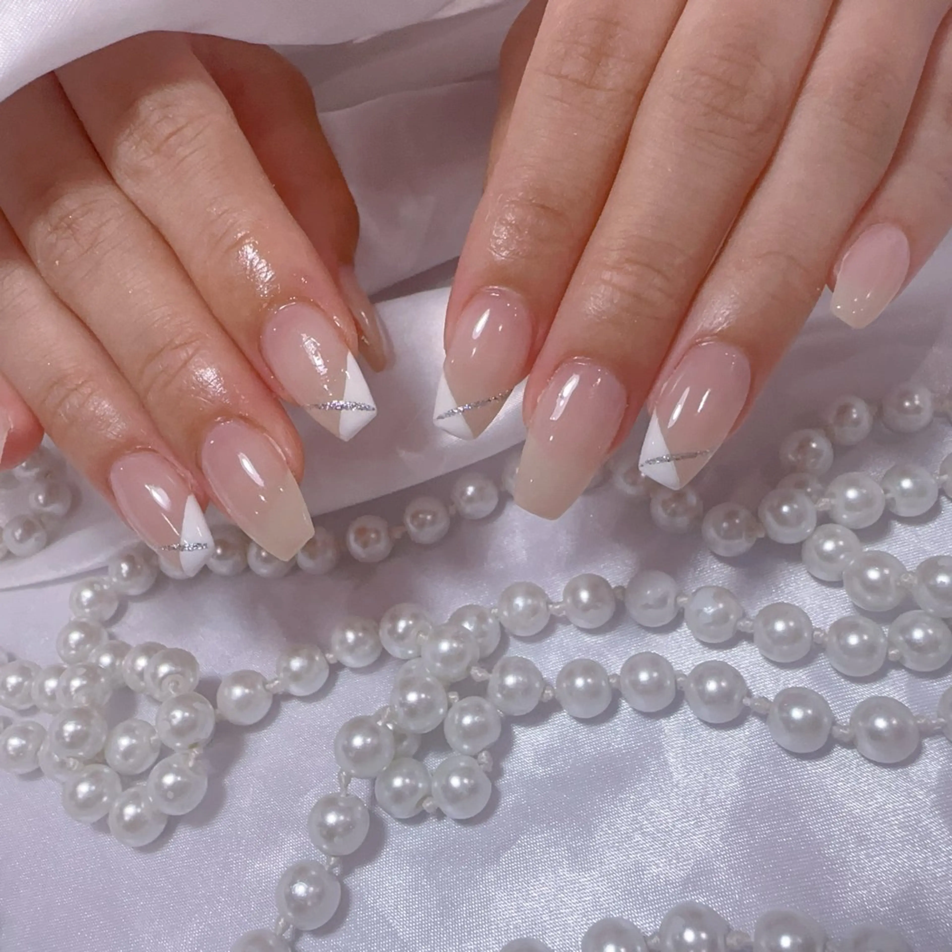 ネイル アートネイル フラッシュネイル フレンチネイル ジェルネイル ガラスフレンチ ハンドネイル You&Me Miyuのネイルデザイン