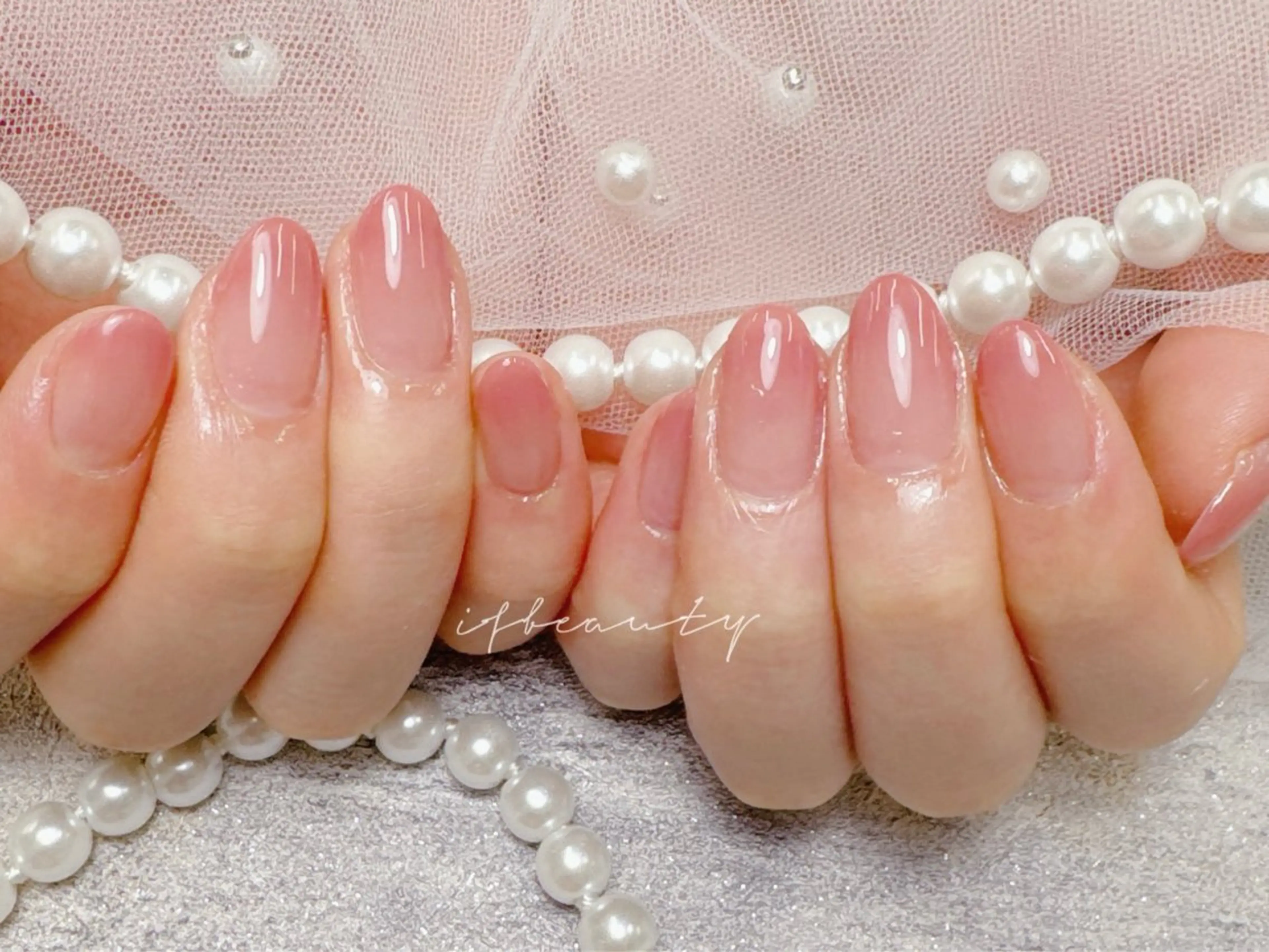ネイル グラデーション 上野if salon所属・if beautyのネイルデザイン
