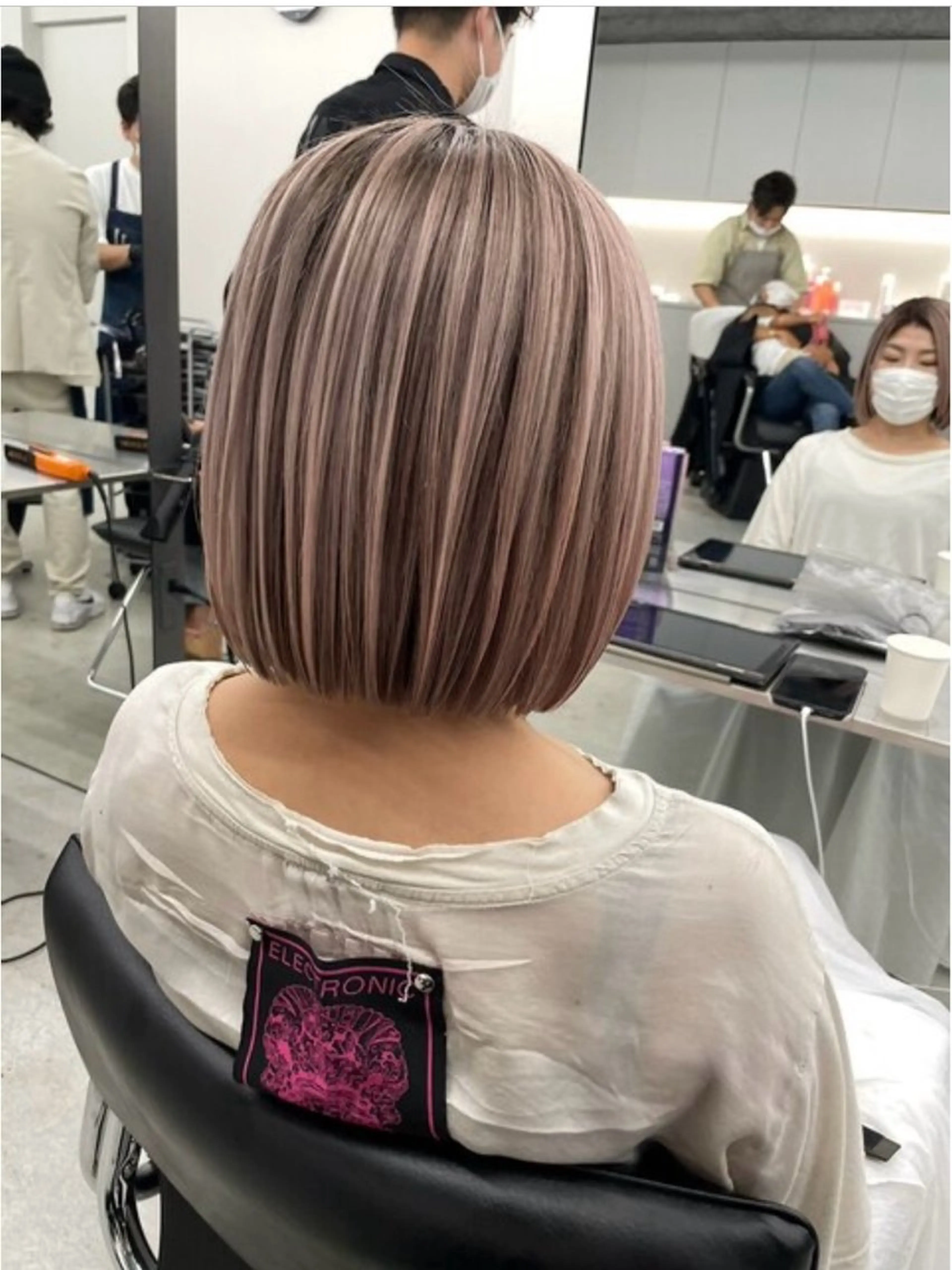 ショート レイヤーカット ✨レイヤーカット/透 名感カラー特化✨のヘアスタイル