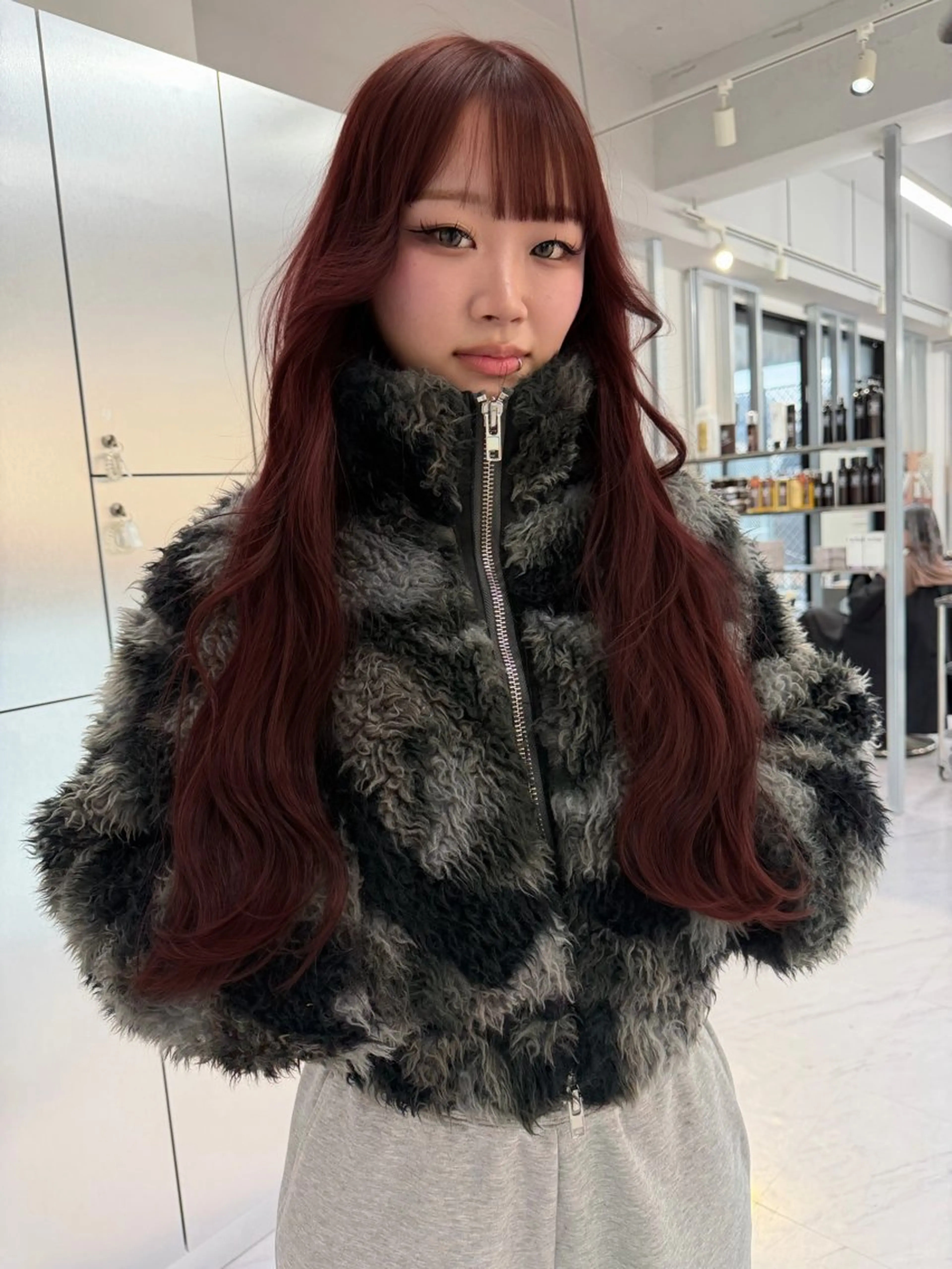 ロング カラー ベージュカラー ブリーチ ボルドーカラー ケアブリーチ デザインカラー ヘアカラー トリートメント TATSUブリーチ/ ミルクティーベージュのヘアスタイル