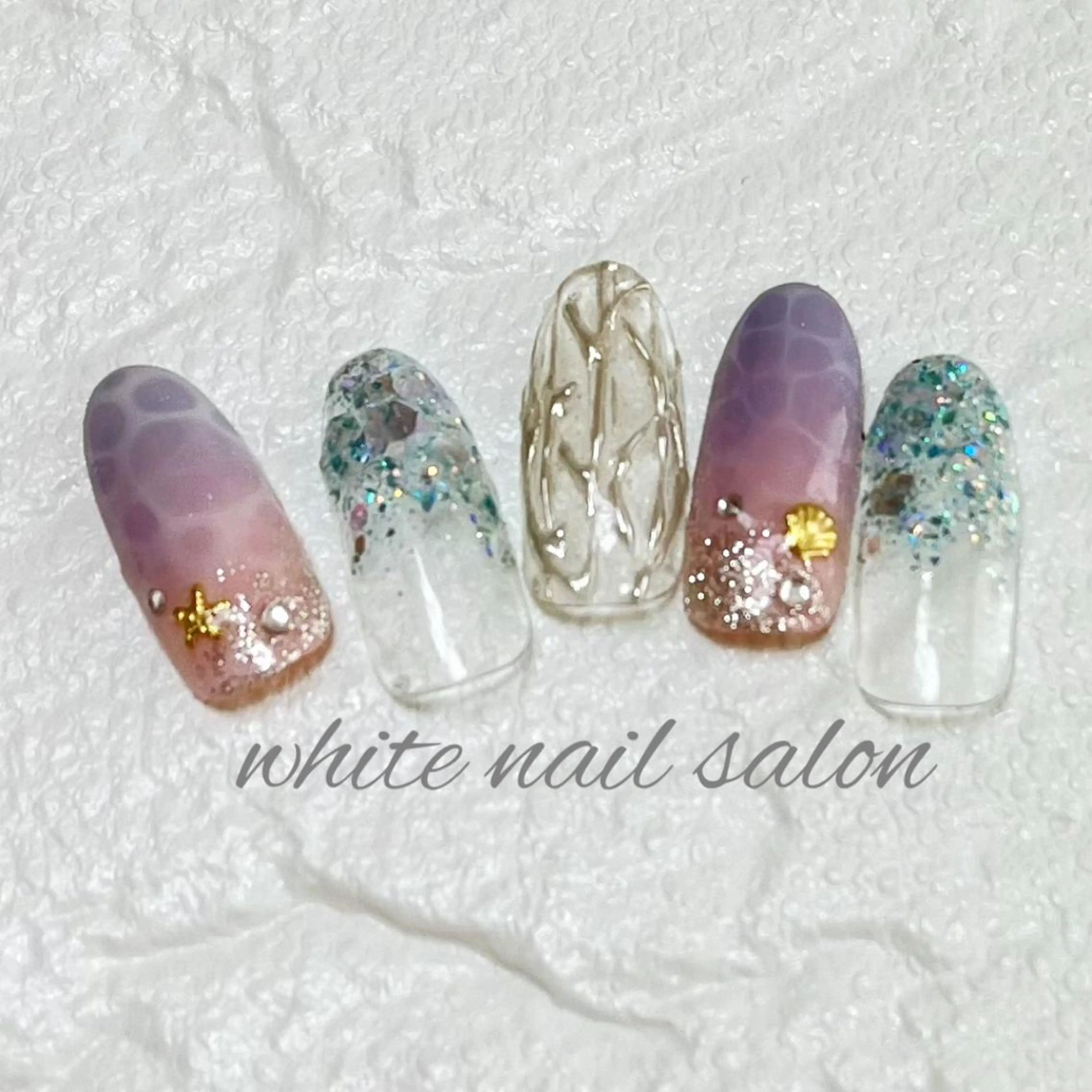 ネイル フットネイル ジェルネイル ハードジェル ラメ(グリッター) 持ち込み ハンドネイル white nail salonのネイルデザイン
