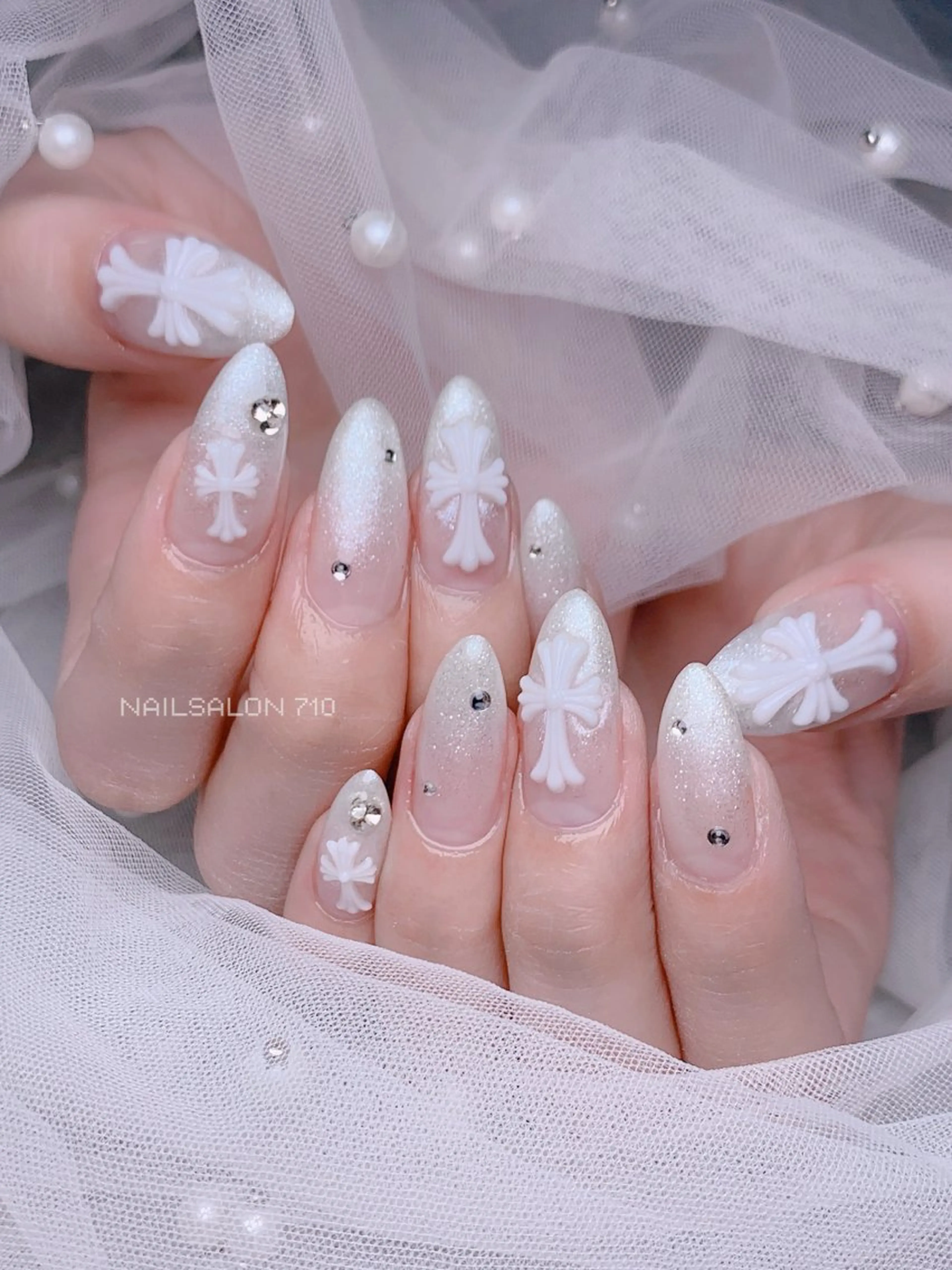 ネイル ハンドネイル フットネイル ナナイチゼロ I.Naoのネイルデザイン