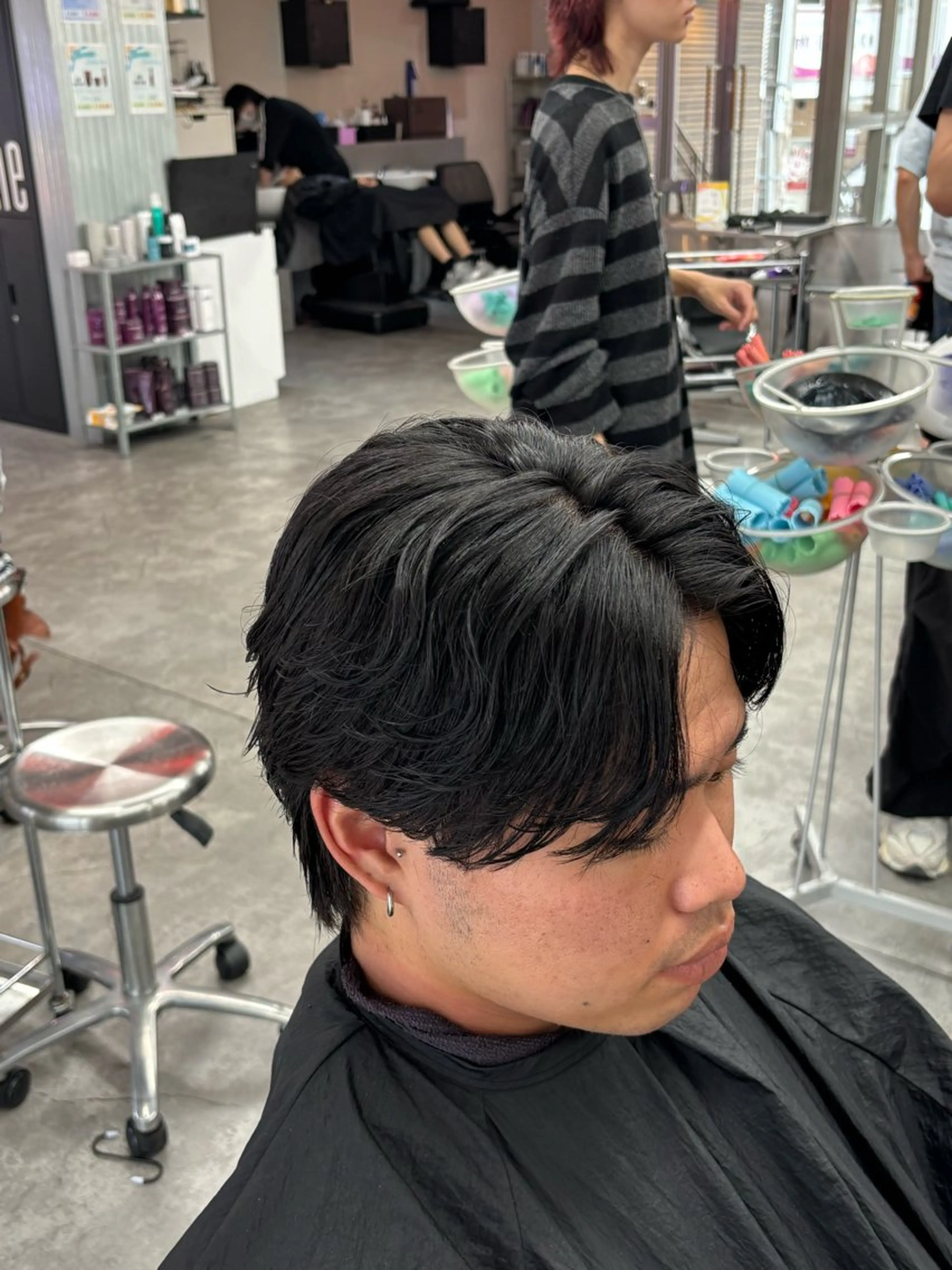 パーマ メンズハイトーン 北斗💍レイヤーのヘアスタイル