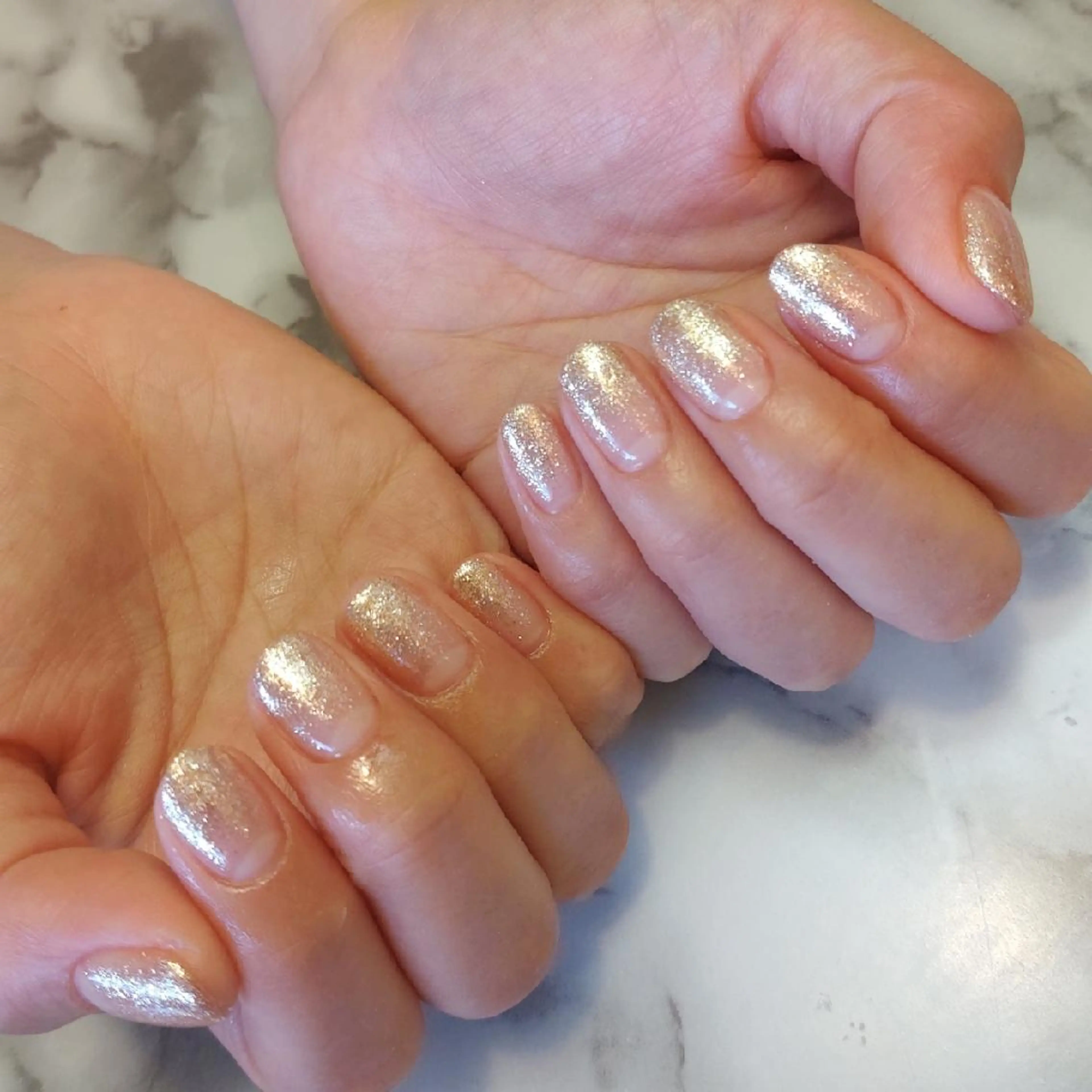 ネイル ラメ(グリッター) ラメグラデーション ジェヌインネイル 河内のネイルデザイン