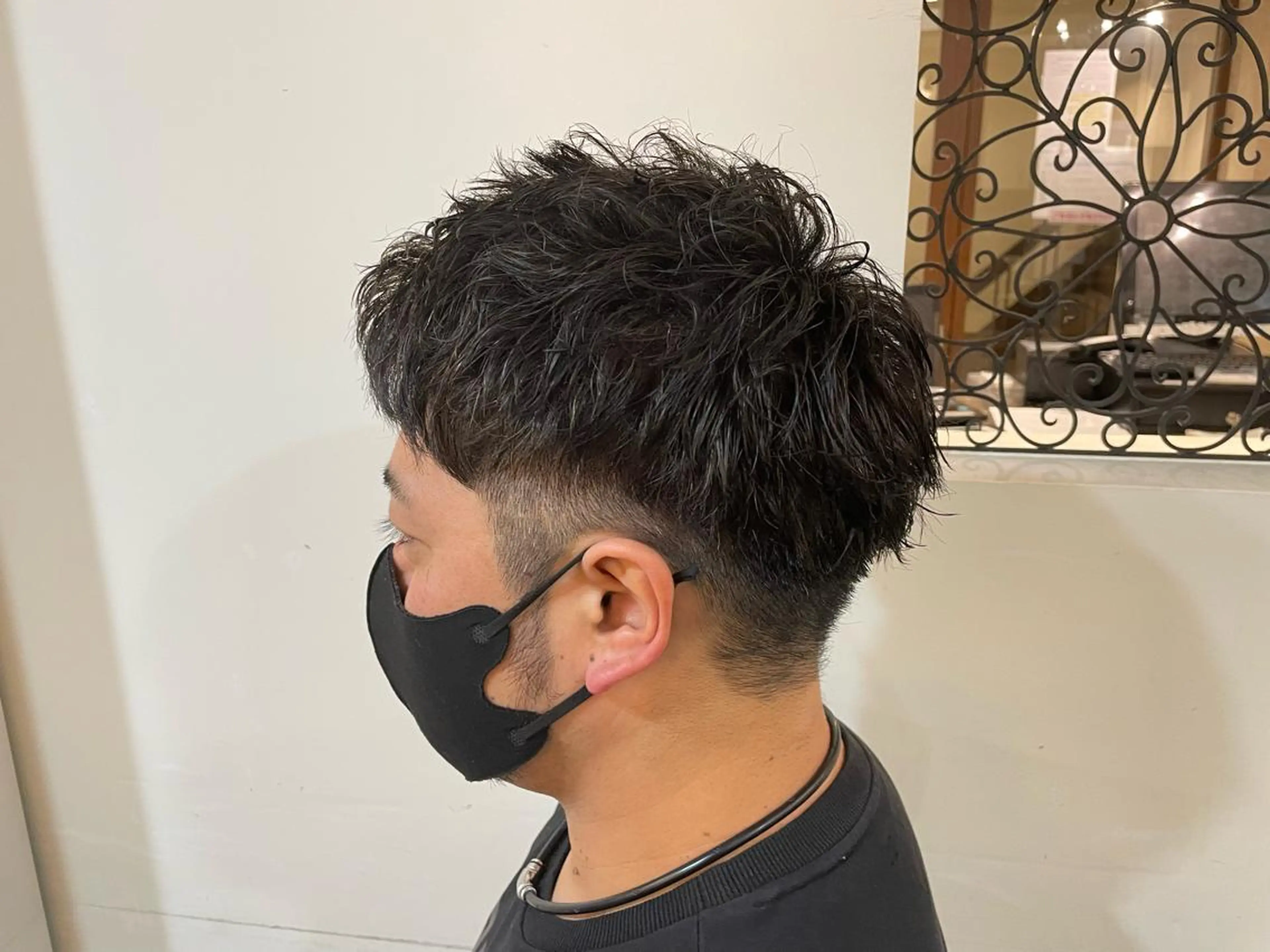 ショート パーマ メンズ メンズパーマ LAFF所属・大阪ハイトーン ひらり💜のヘアスタイル