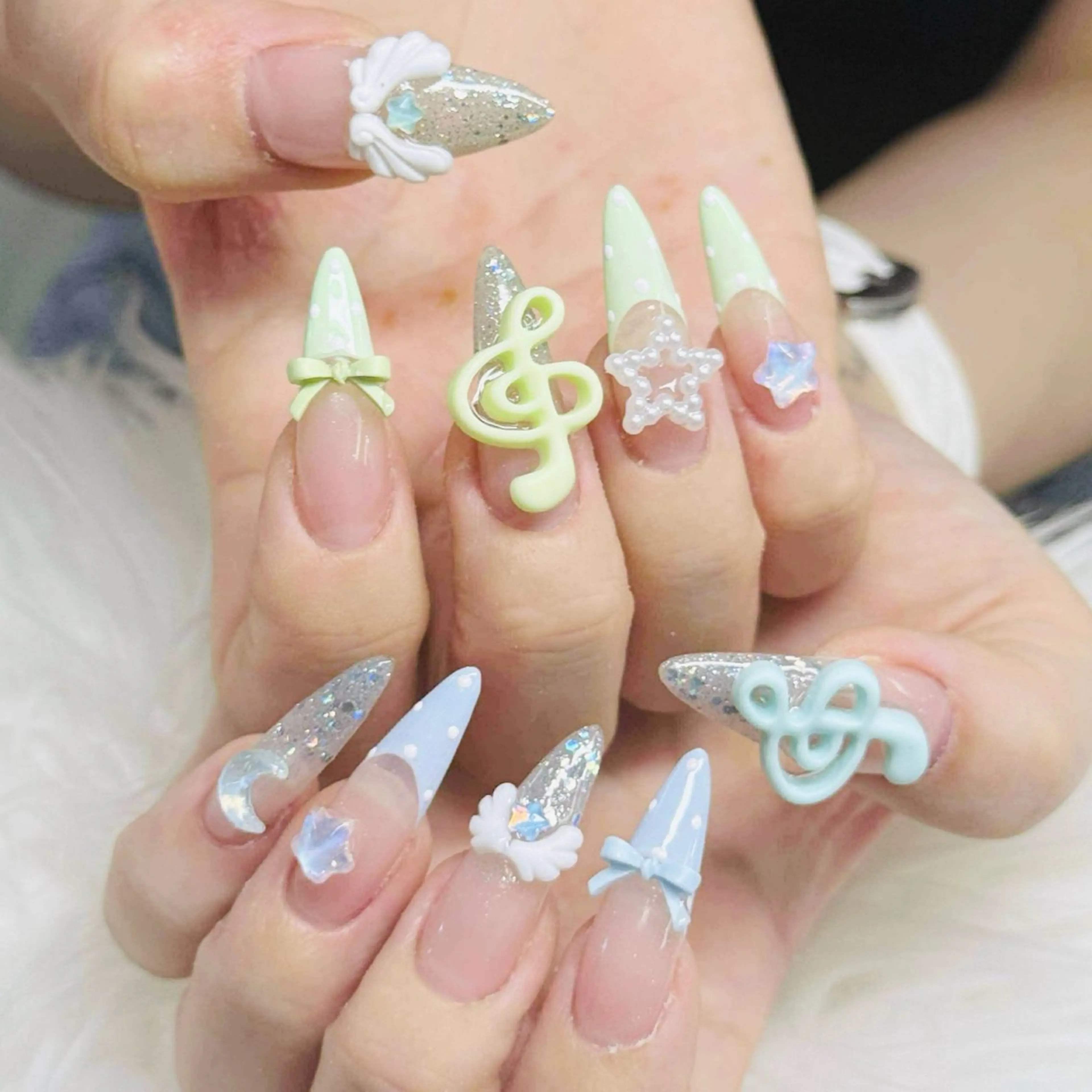 ネイル チークネイル 長さ出し フットネイル マグネットネイル 持ち込み ハンドネイル ANH NAIL ゴテゴテ専門店💎のネイルデザイン