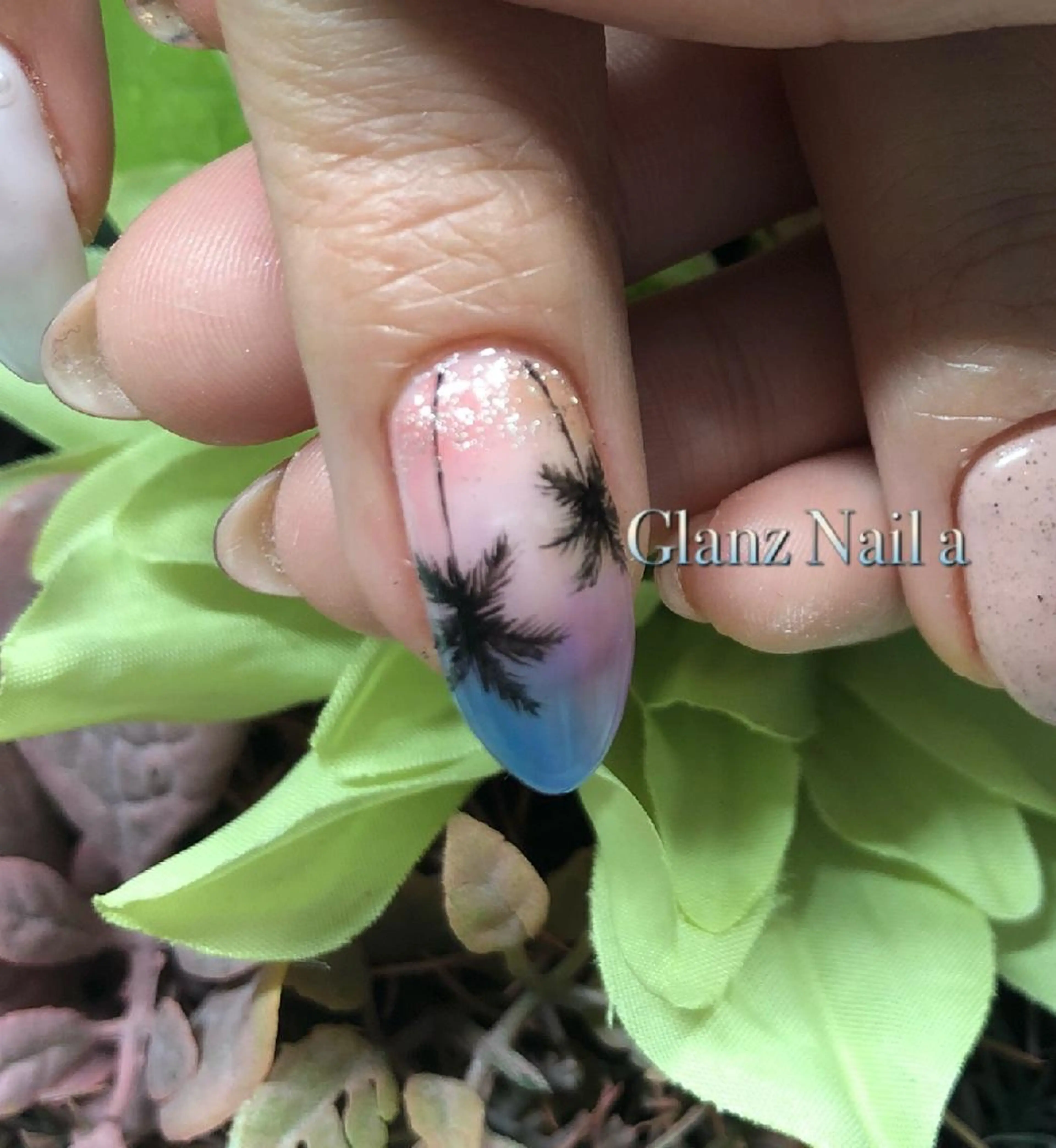 ネイル アートネイル Glanz  Nail aのネイルデザイン