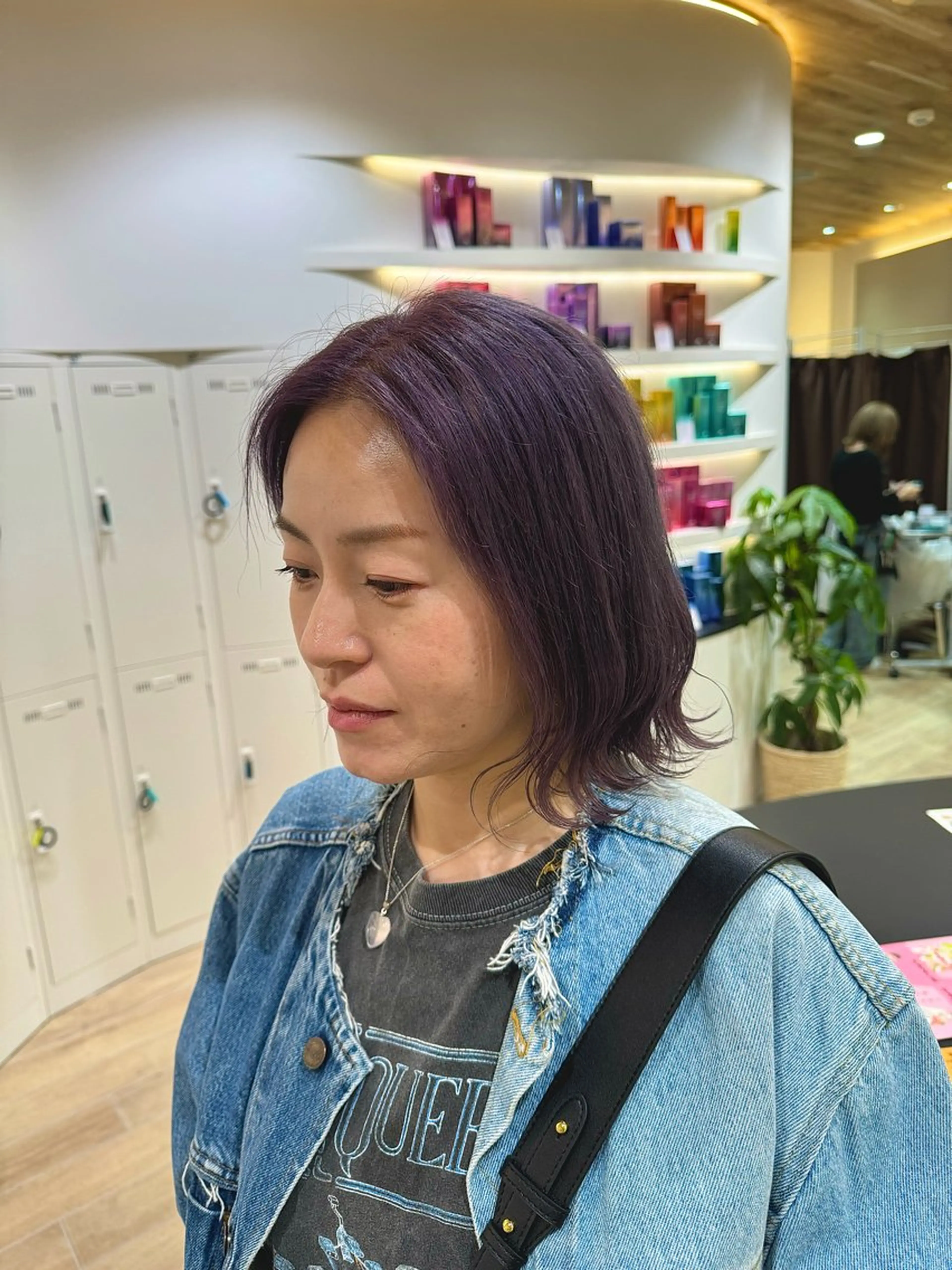 セミロング 垢抜け/レイヤー/ ハイトーン/アスナのヘアスタイル