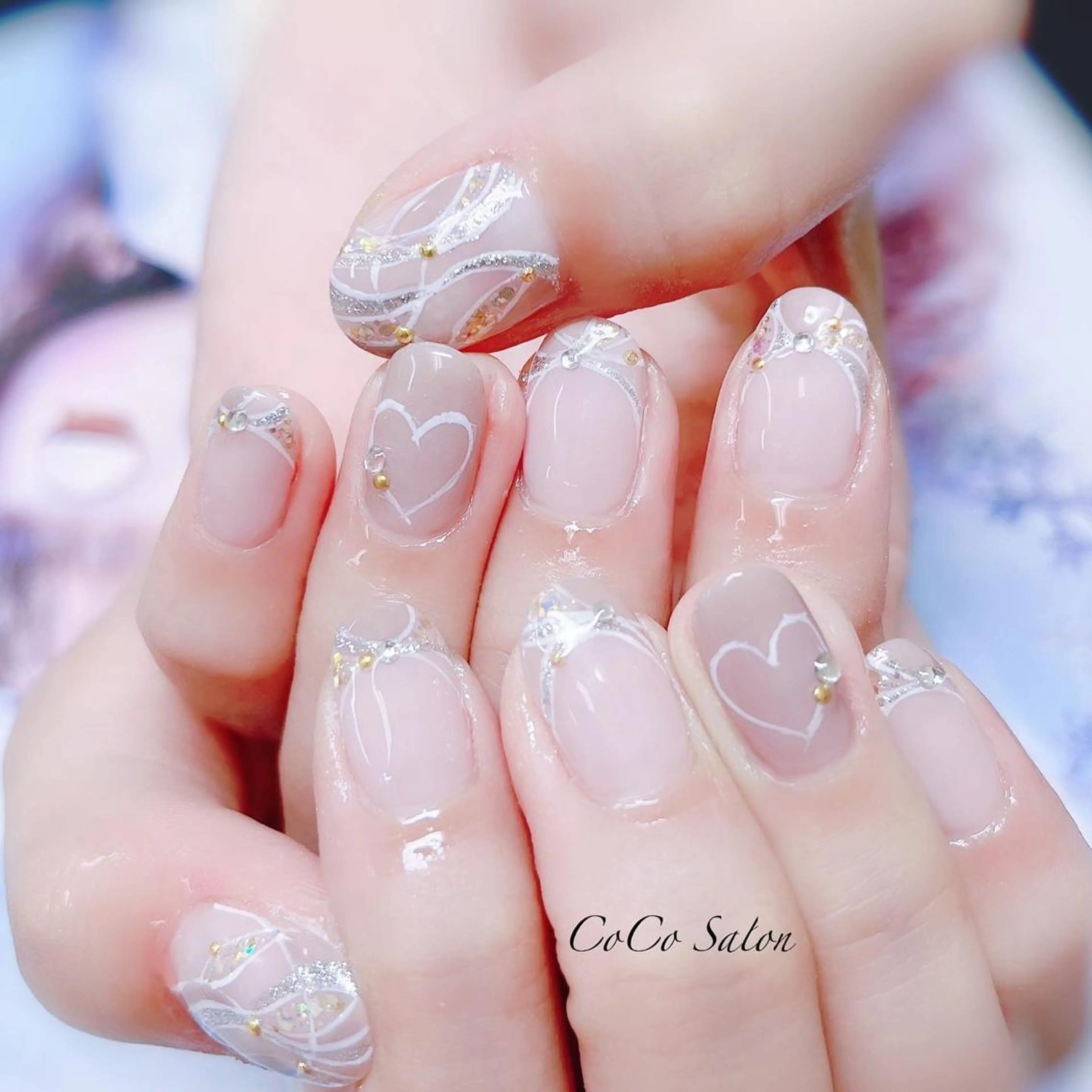 ネイル 長さ出し フレンチネイル ジェルネイル ハート ホログラムネイル ハンドネイル CoCoSalon ネイル/まつ毛予約のネイルデザイン