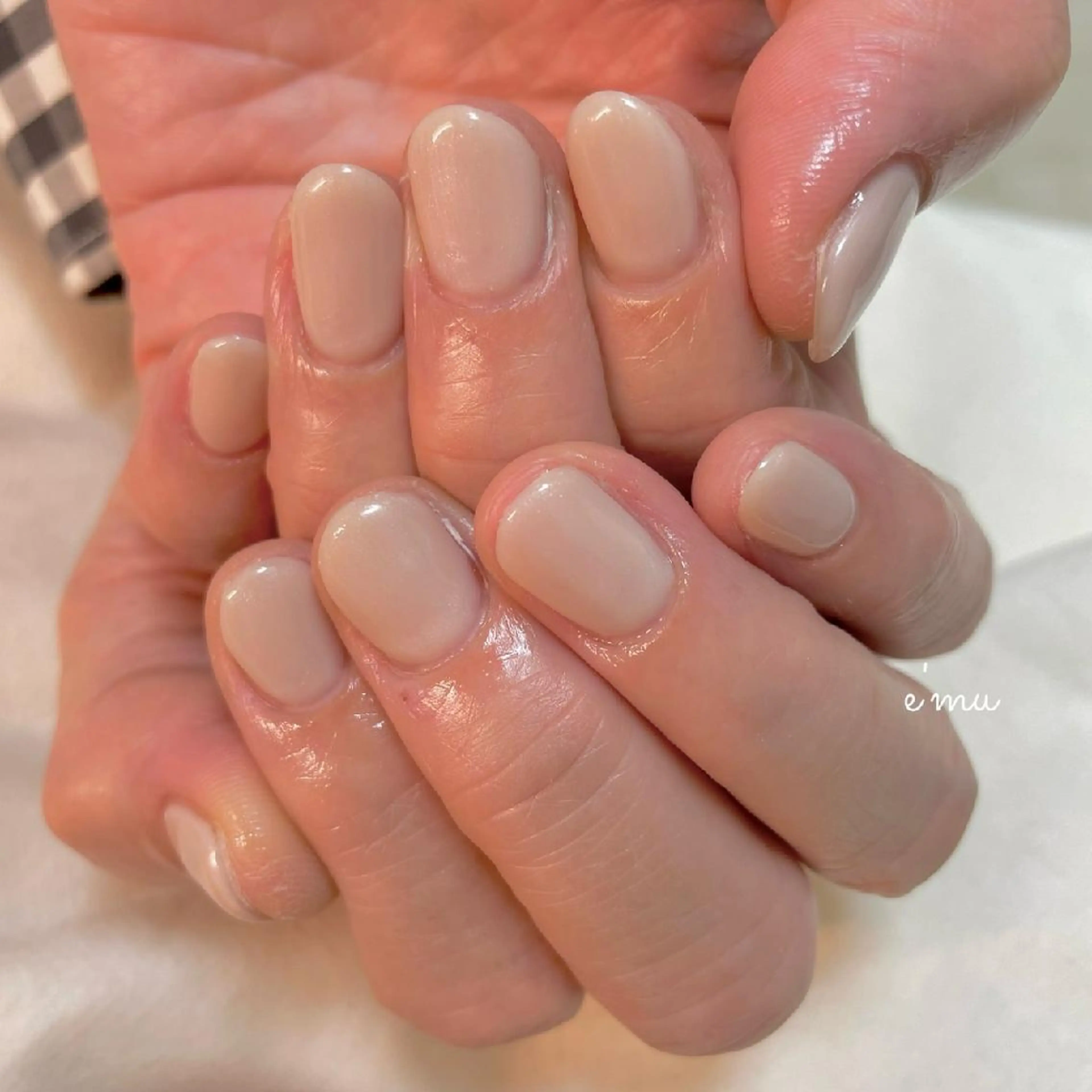 ネイル オフィスネイル ワンカラーネイル ハンドネイル nail salon e'mu💐のネイルデザイン