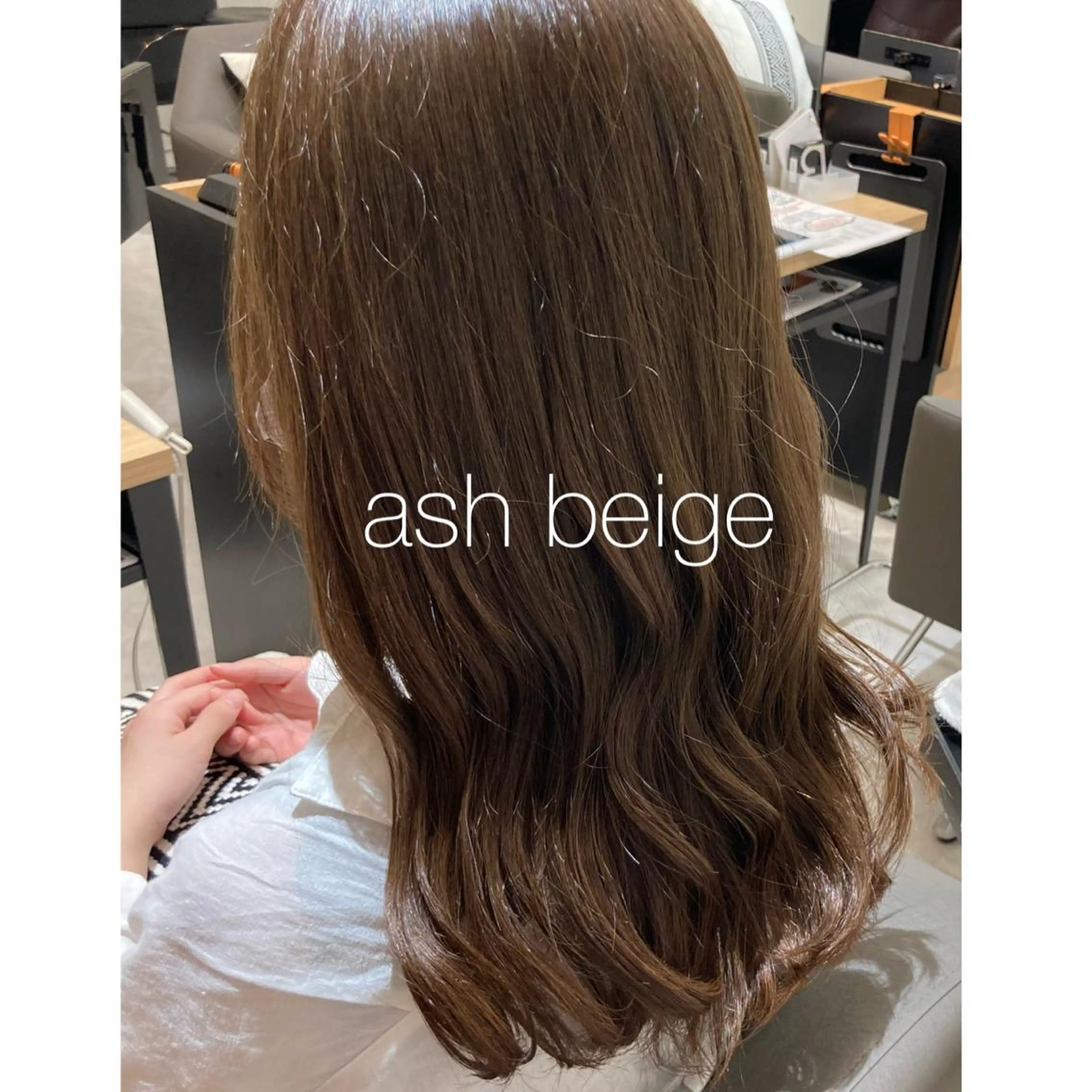 ロング カラー さかもと あかりのヘアスタイル