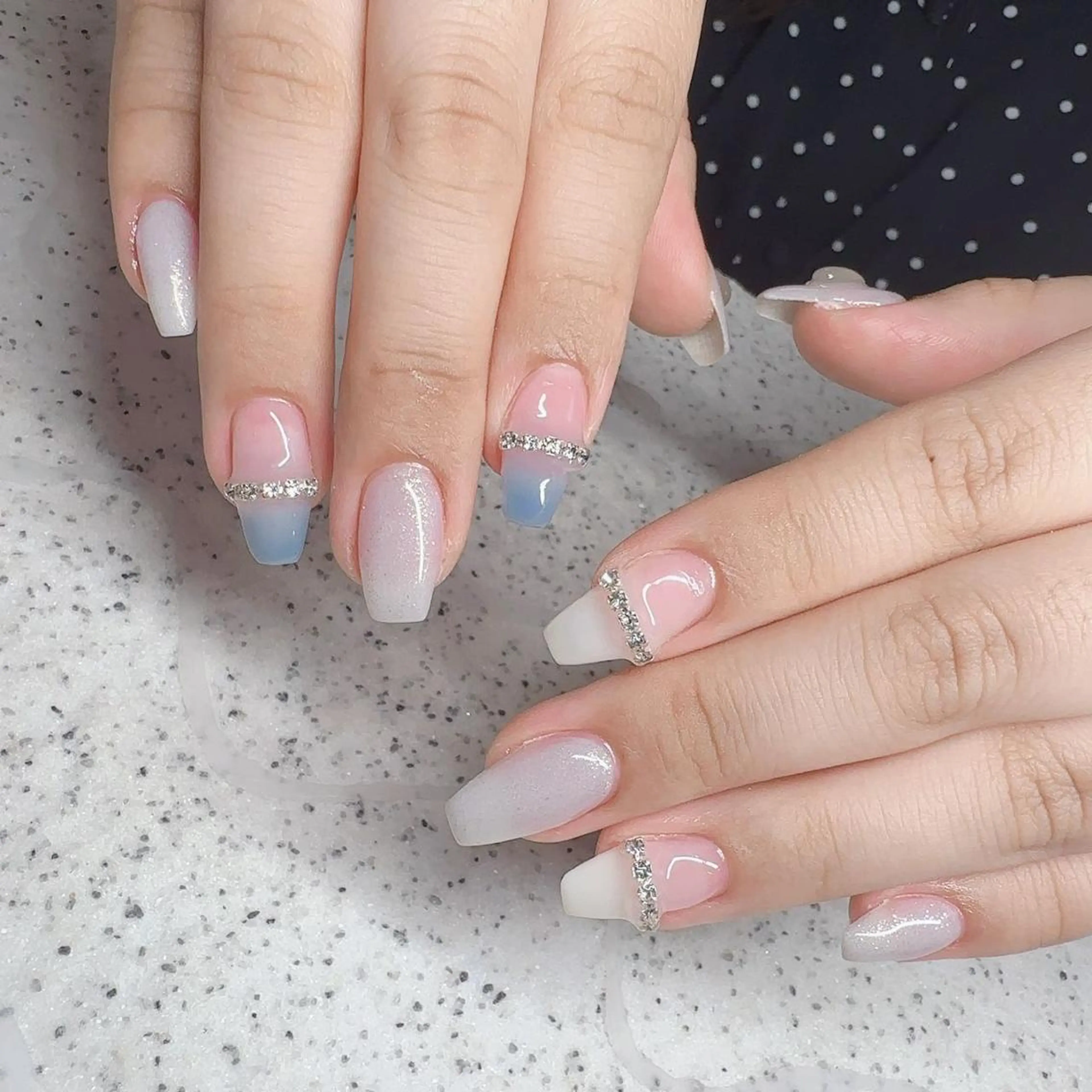 ネイル シンプルネイル Queens マオのネイルデザイン