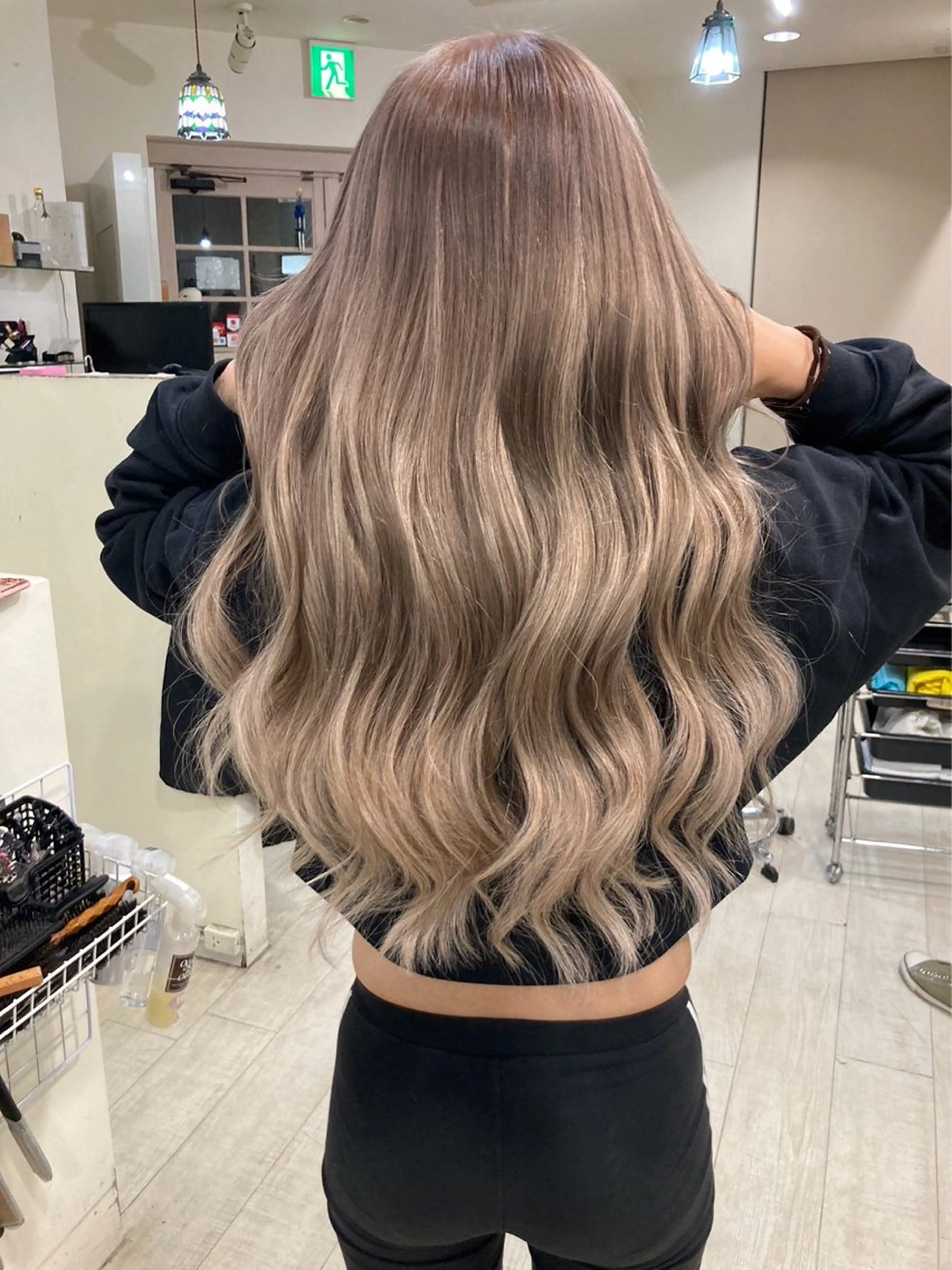 カラー ヘアカラー hairs 897のヘアスタイル