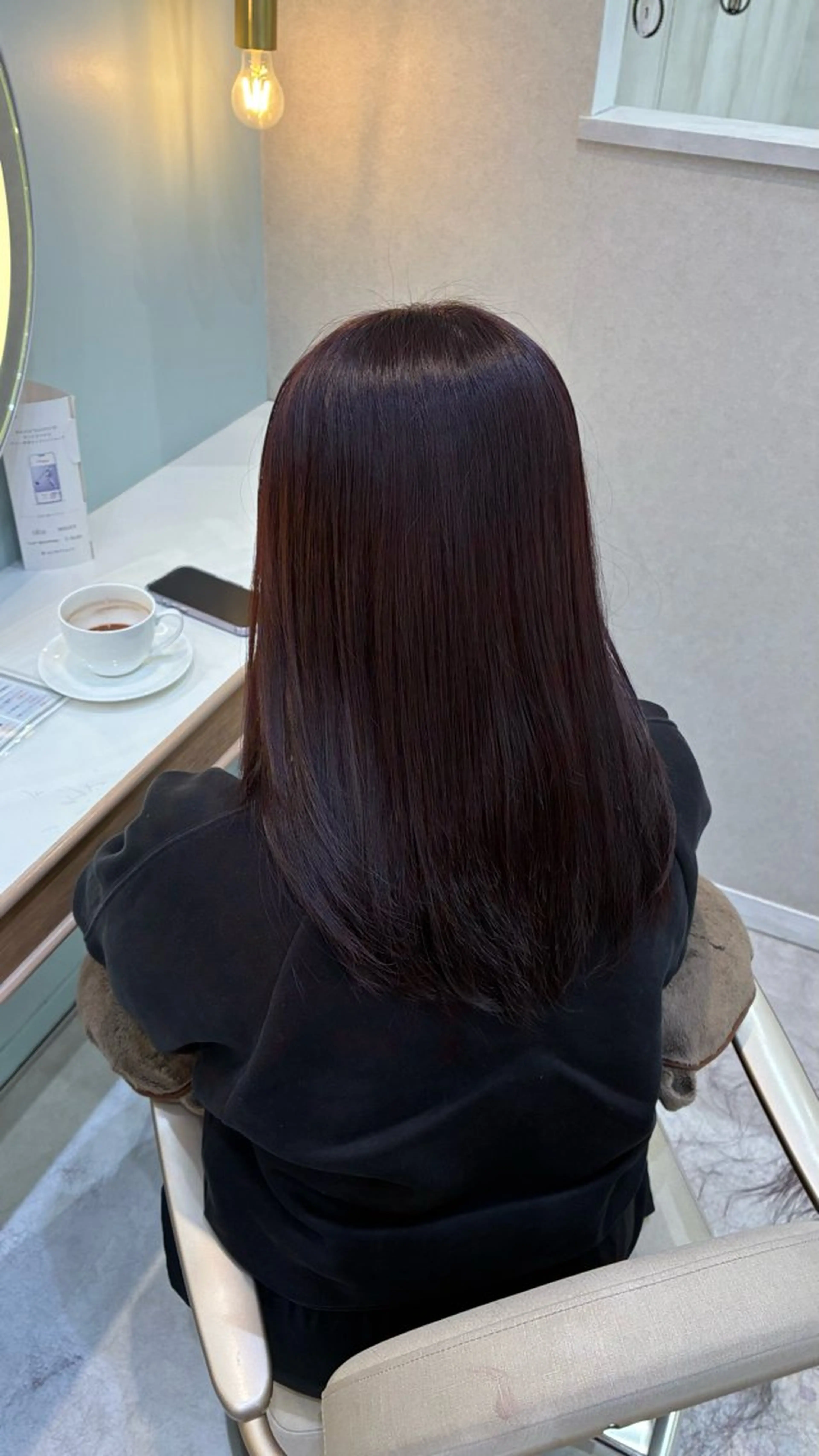 セミロング ヘアカラー トリートメント ハイトーン/韓国ヘア sena🩵のヘアスタイル