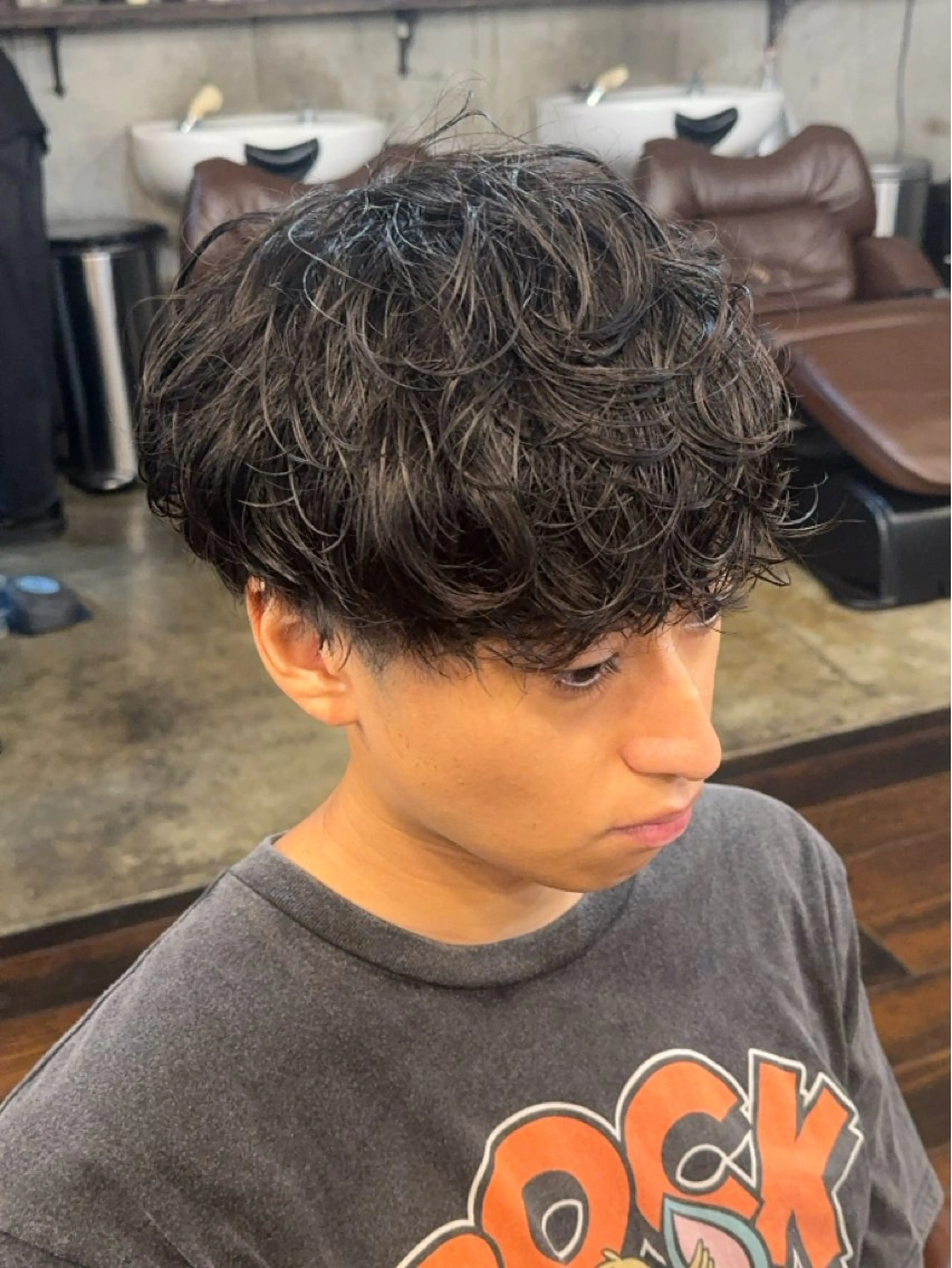 【1.5ヶ月以内リピーター様限定クーポン💇‍♂️】骨格矯正メンズカット＆低ダメージパーマ＋ナノスチーム🌪️の写真