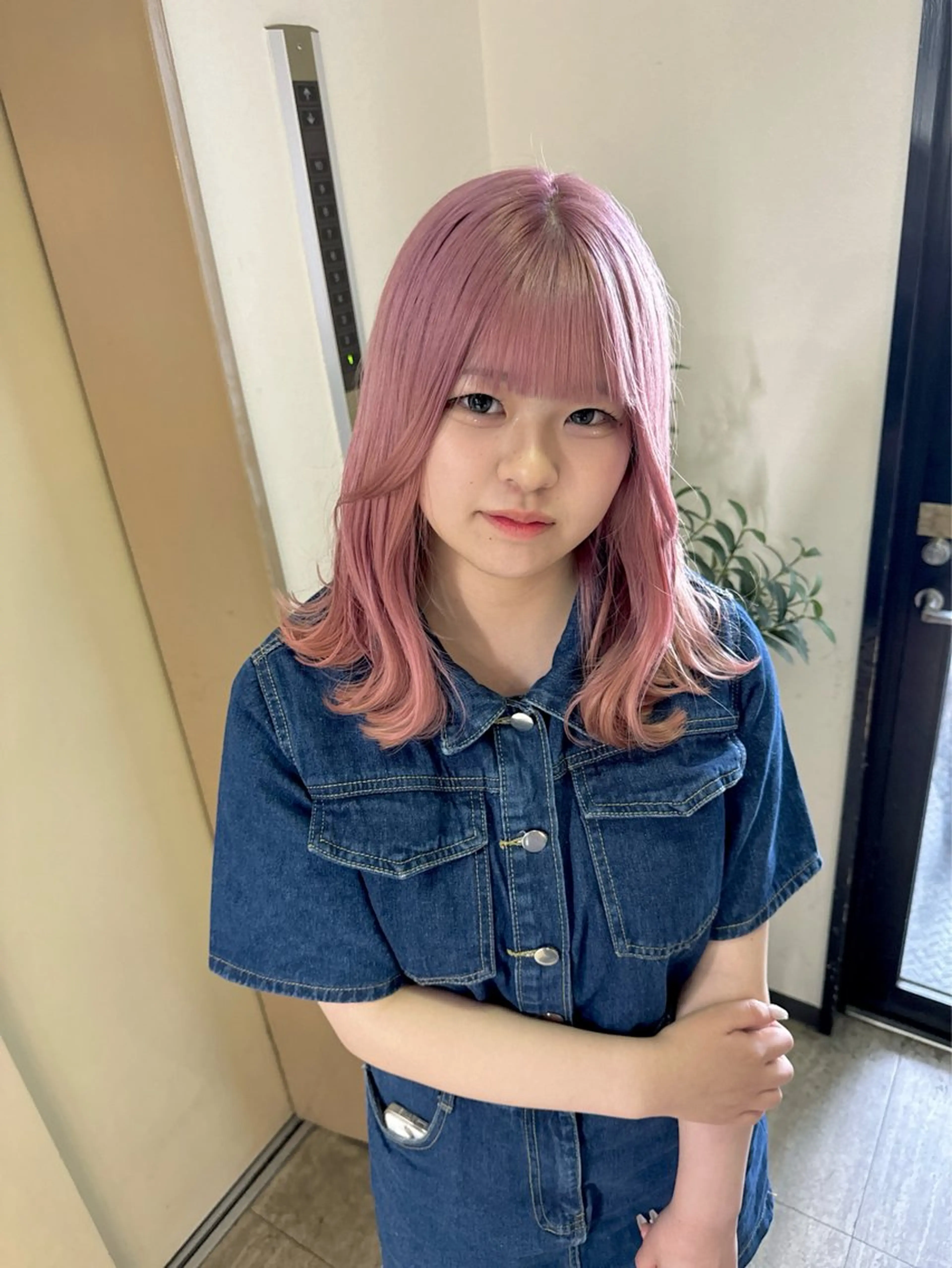 ミディアム カラー ブリーチ ケアブリーチ ダブルカラー イヤリングカラー ハイトーンカラー 【.ico】心斎橋 飛田ゆうきのヘアスタイル