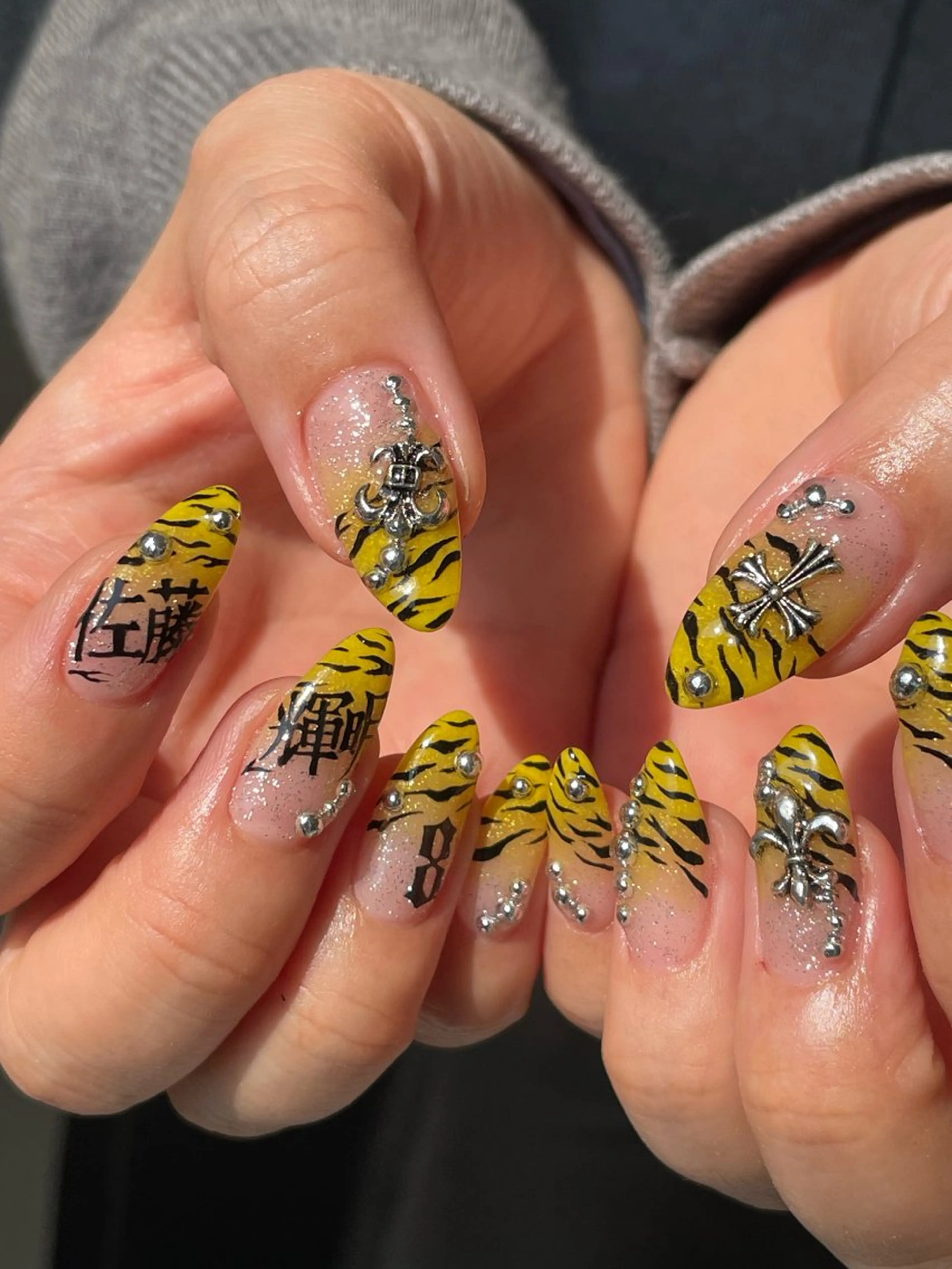 ネイル ハンドネイル Hisaka Mikiのネイルデザイン