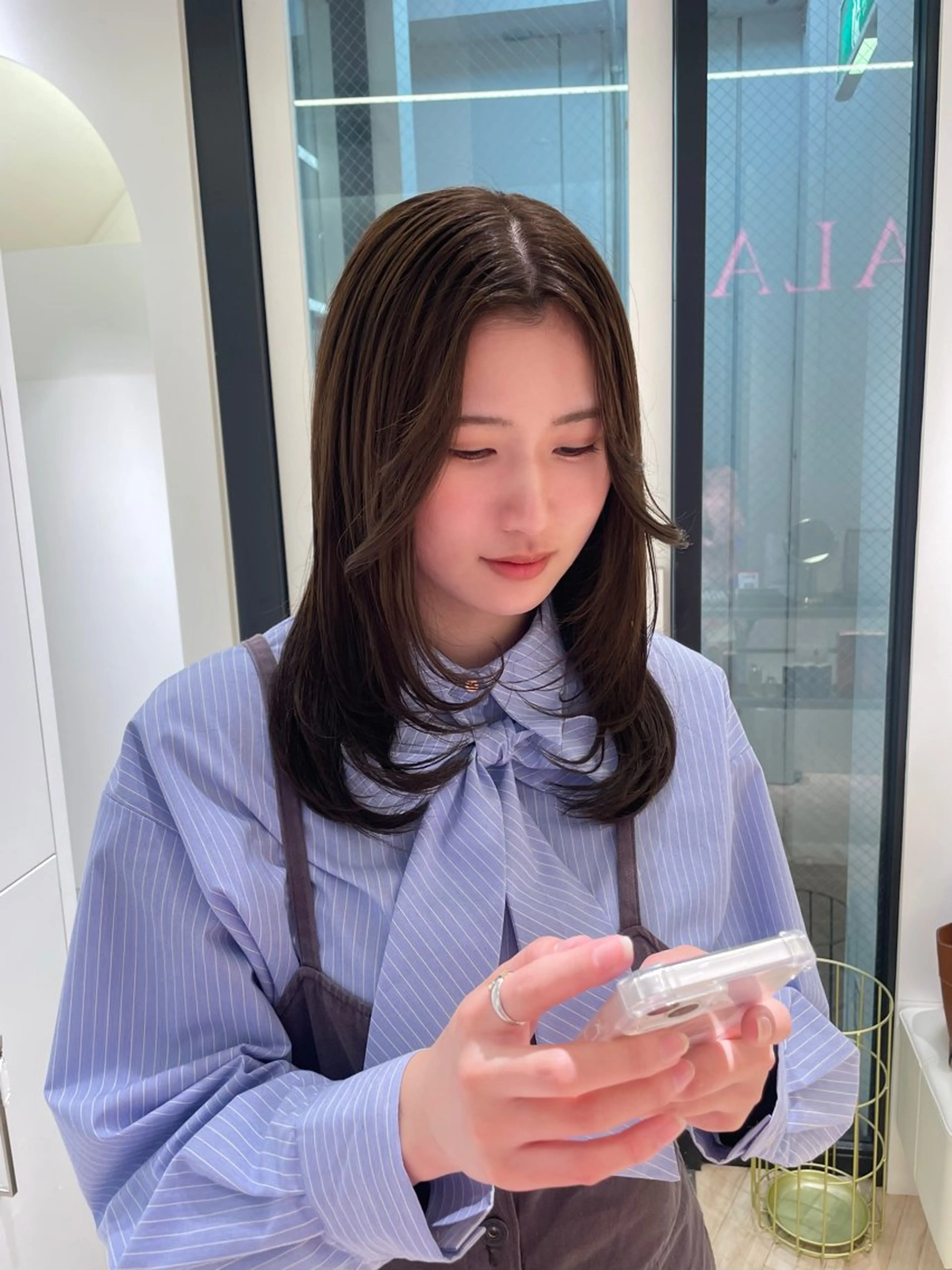 セミロング カラー カット ヘアカラー Parve Mix /頓宮 稚愛🤍のヘアスタイル