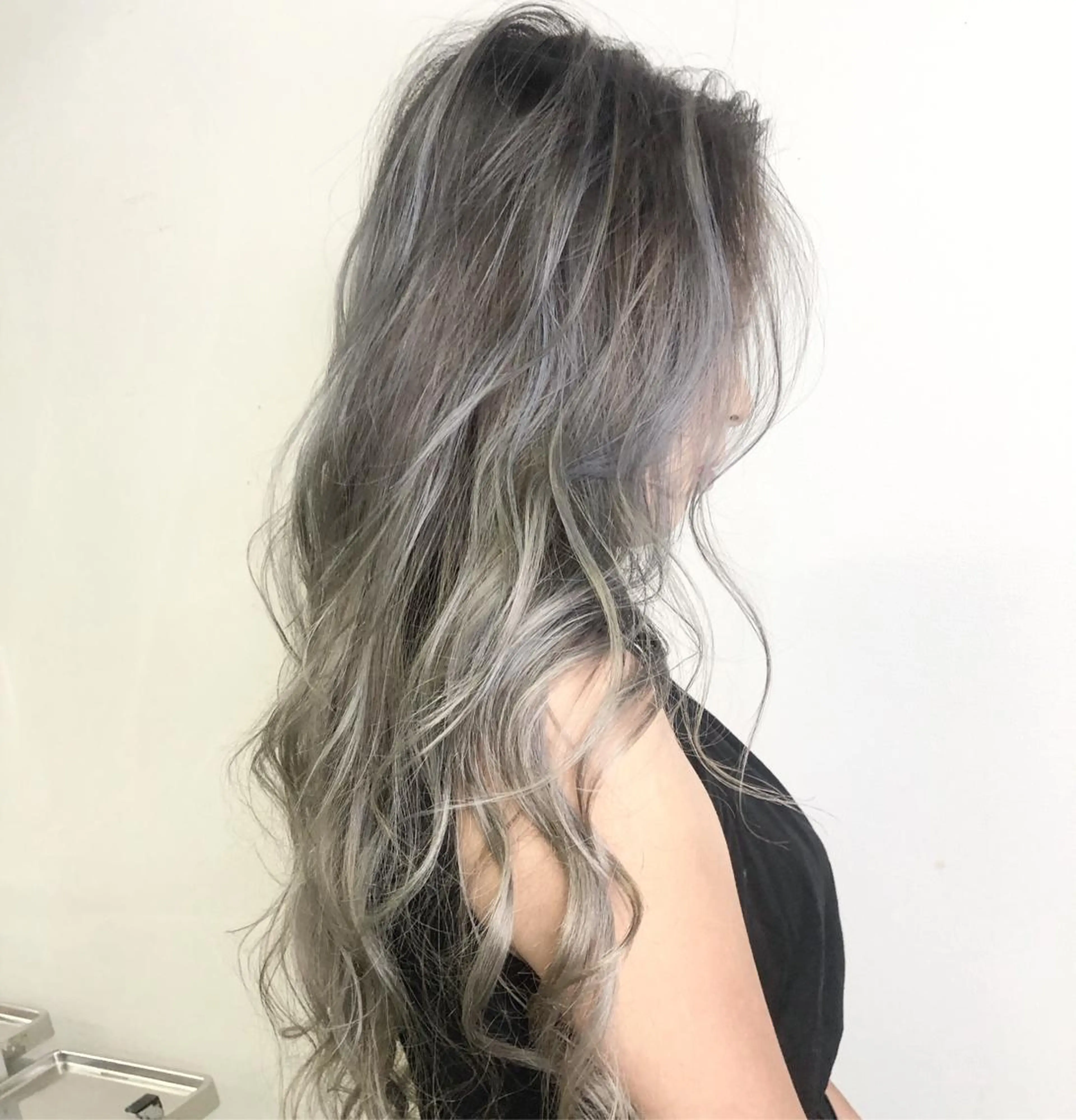 ロング 佐藤 奈佳子 サトウ ナカコのヘアスタイル