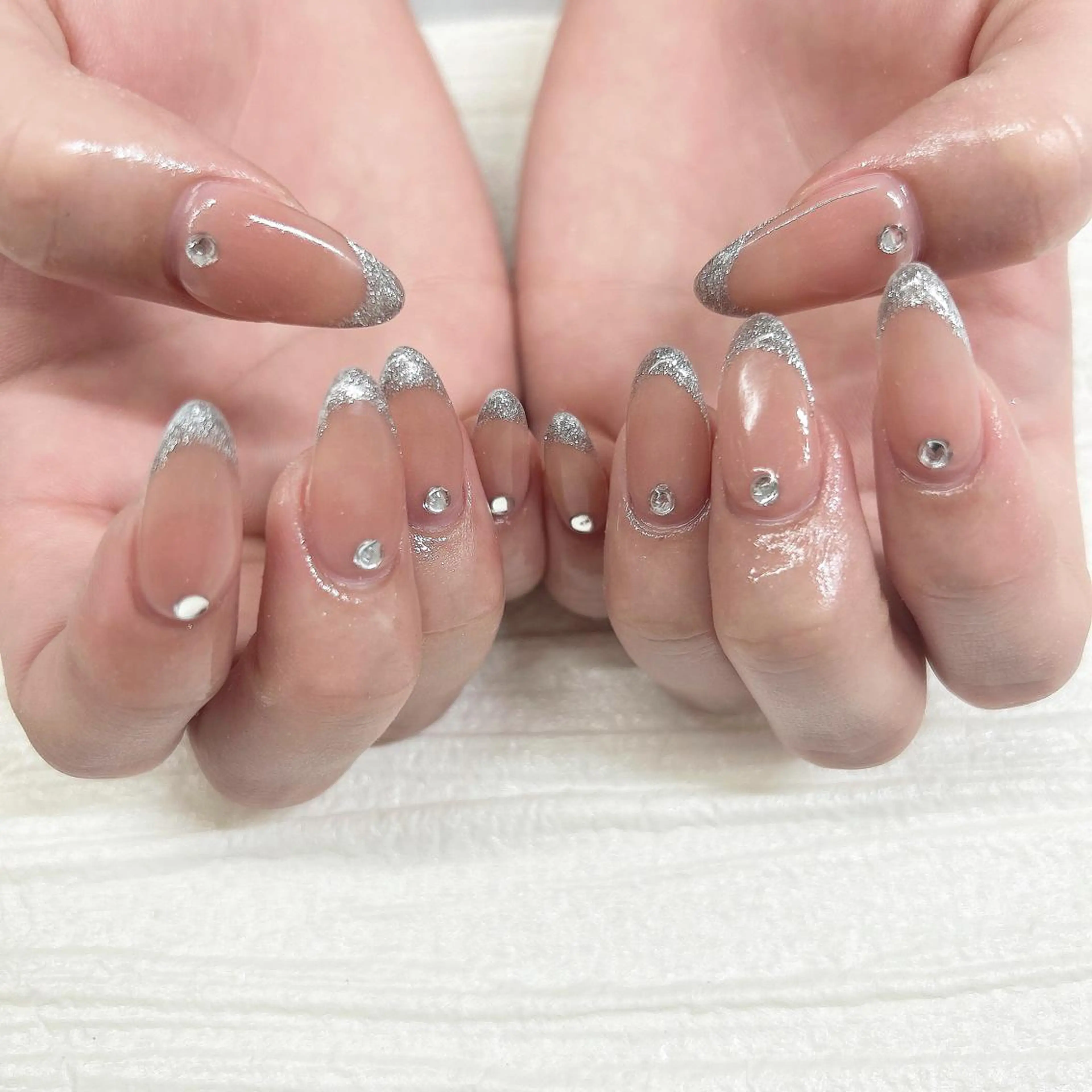 ネイル マツエク・マツパ フレンチネイル pu muのネイルデザイン