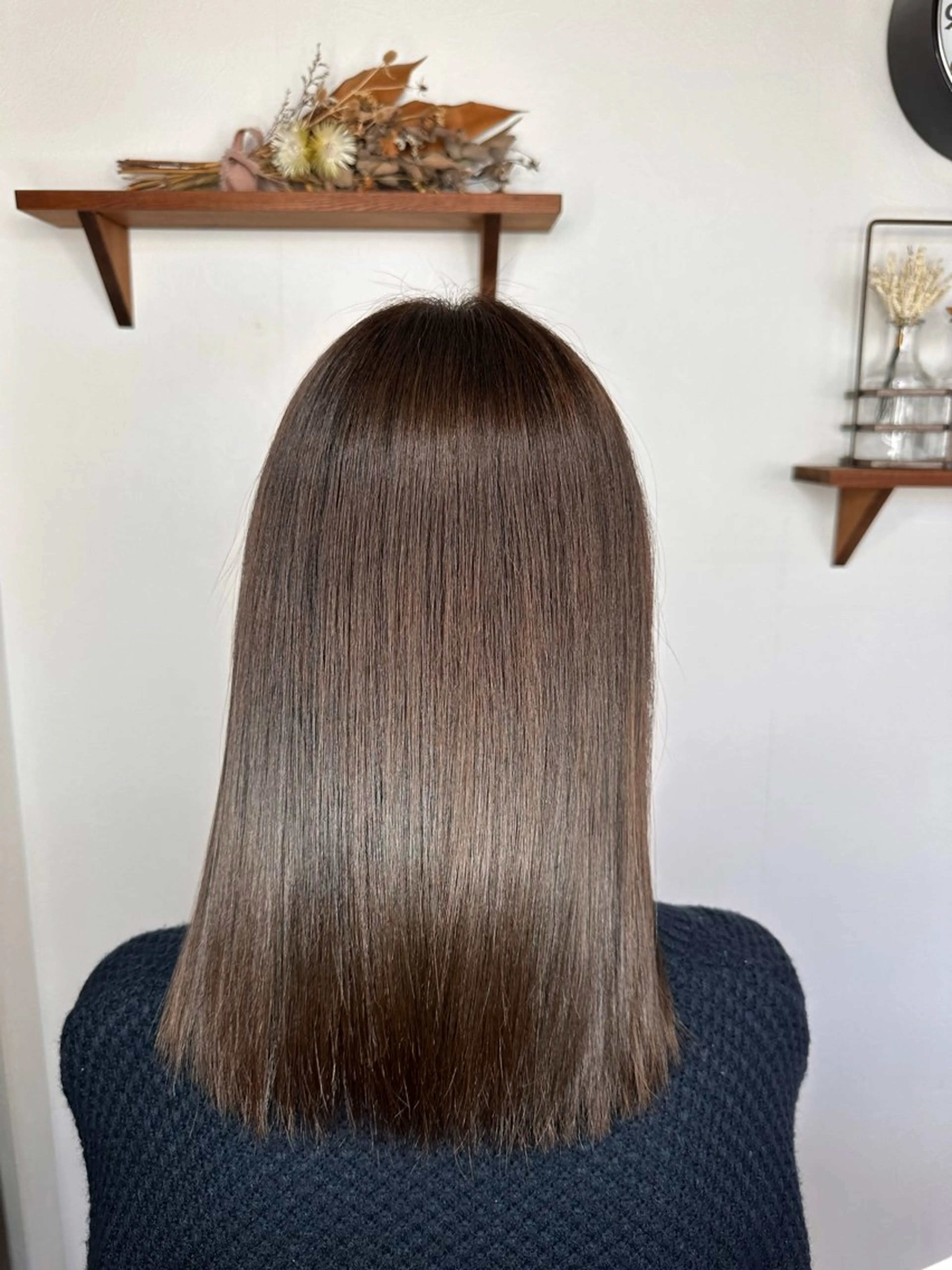 セミロング 美容室Un所属・岡野  伊吹【縮毛矯 正/髪質改善】のヘアスタイル