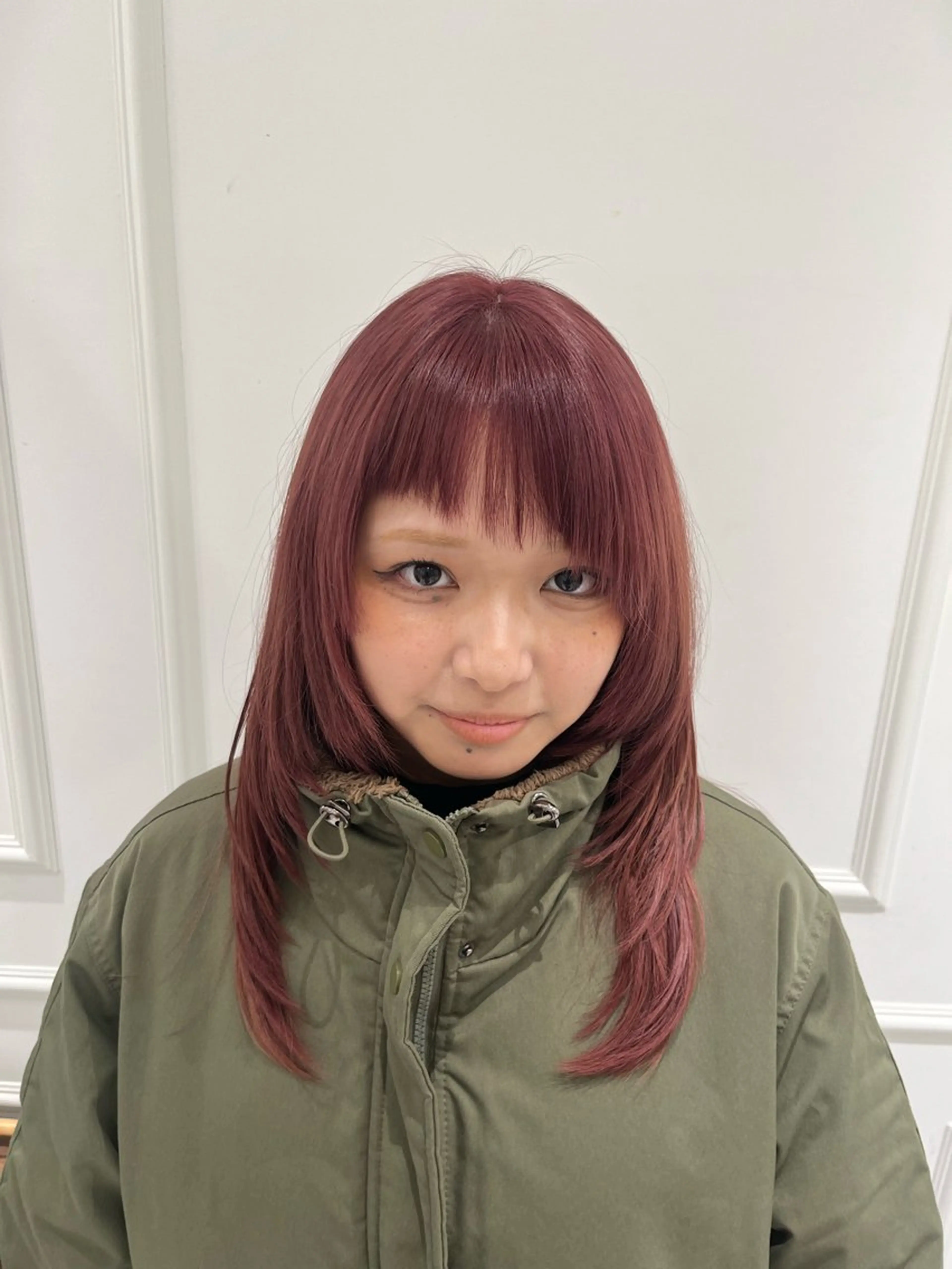 セミロング カラー 橋本 七海のヘアスタイル