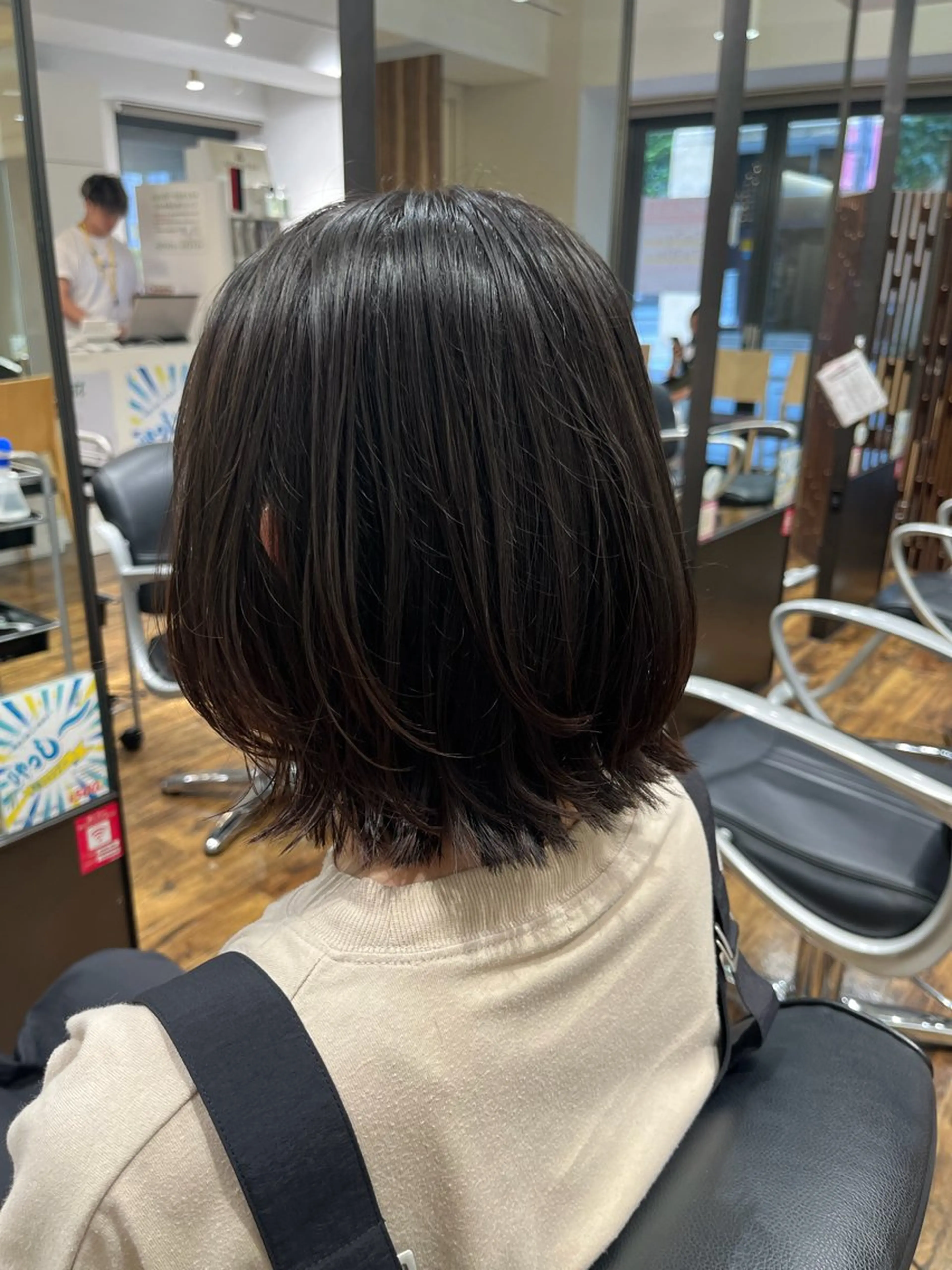 ショート ボブレイヤー ボブ レイヤーカット UNBIRTHDAY amiのヘアスタイル