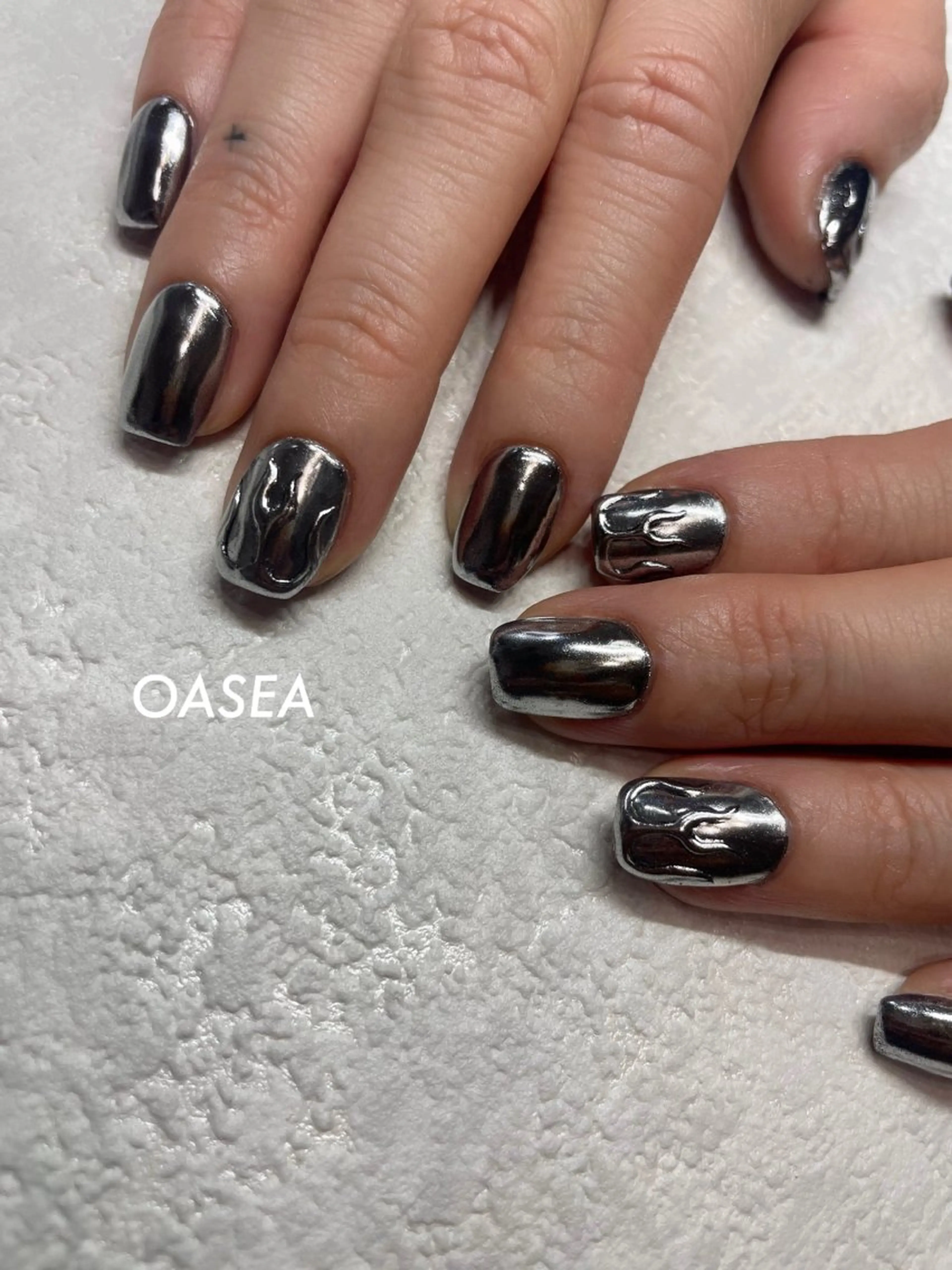 ネイル ハンドネイル 🌞💜 KAORI 🌴のネイルデザイン