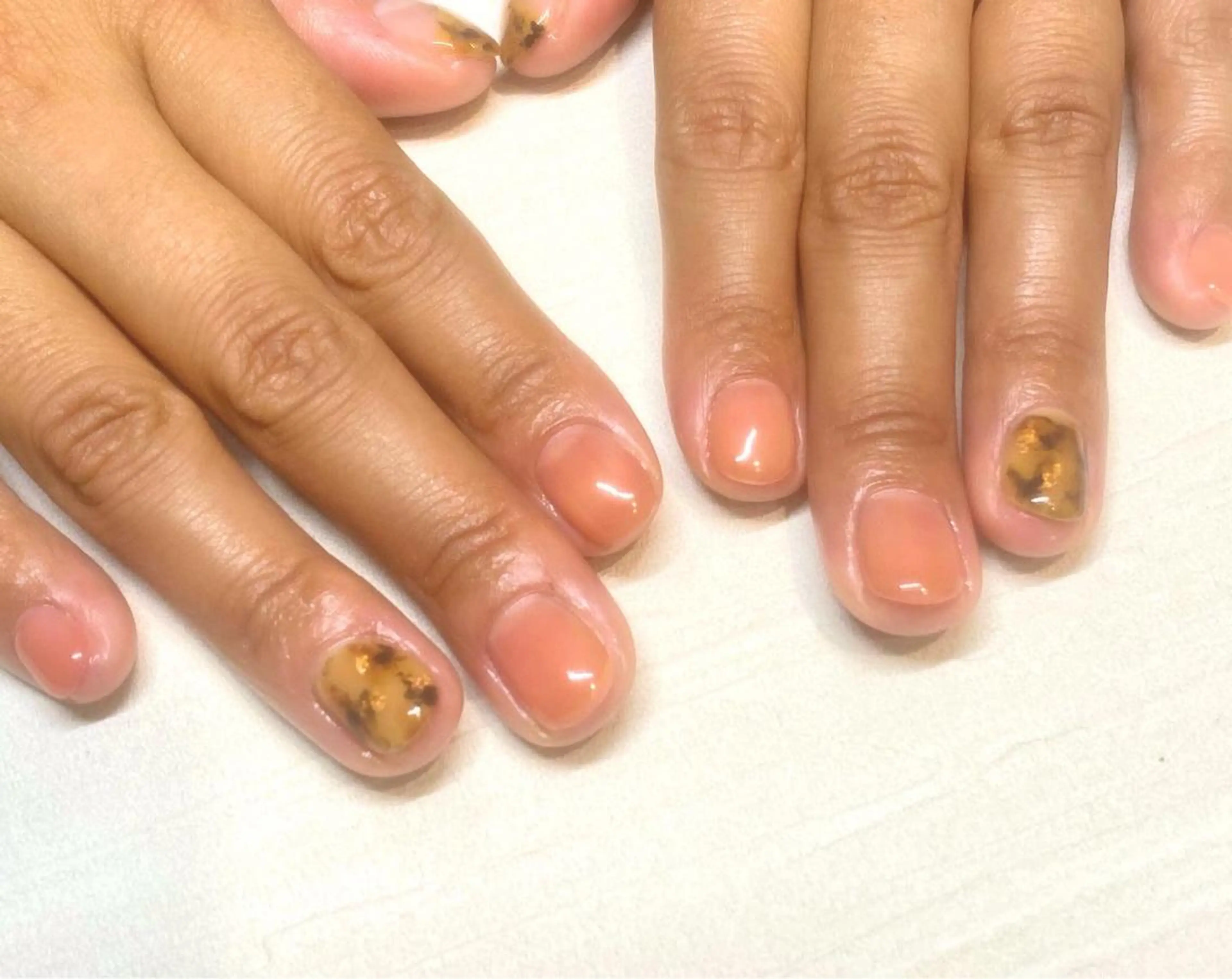 ショート ネイル べっ甲ネイル ハンドネイル Nail Salon NANO所属・美爪&巻き爪ケア❤️ ネイルサロンNANOのネイルデザイン