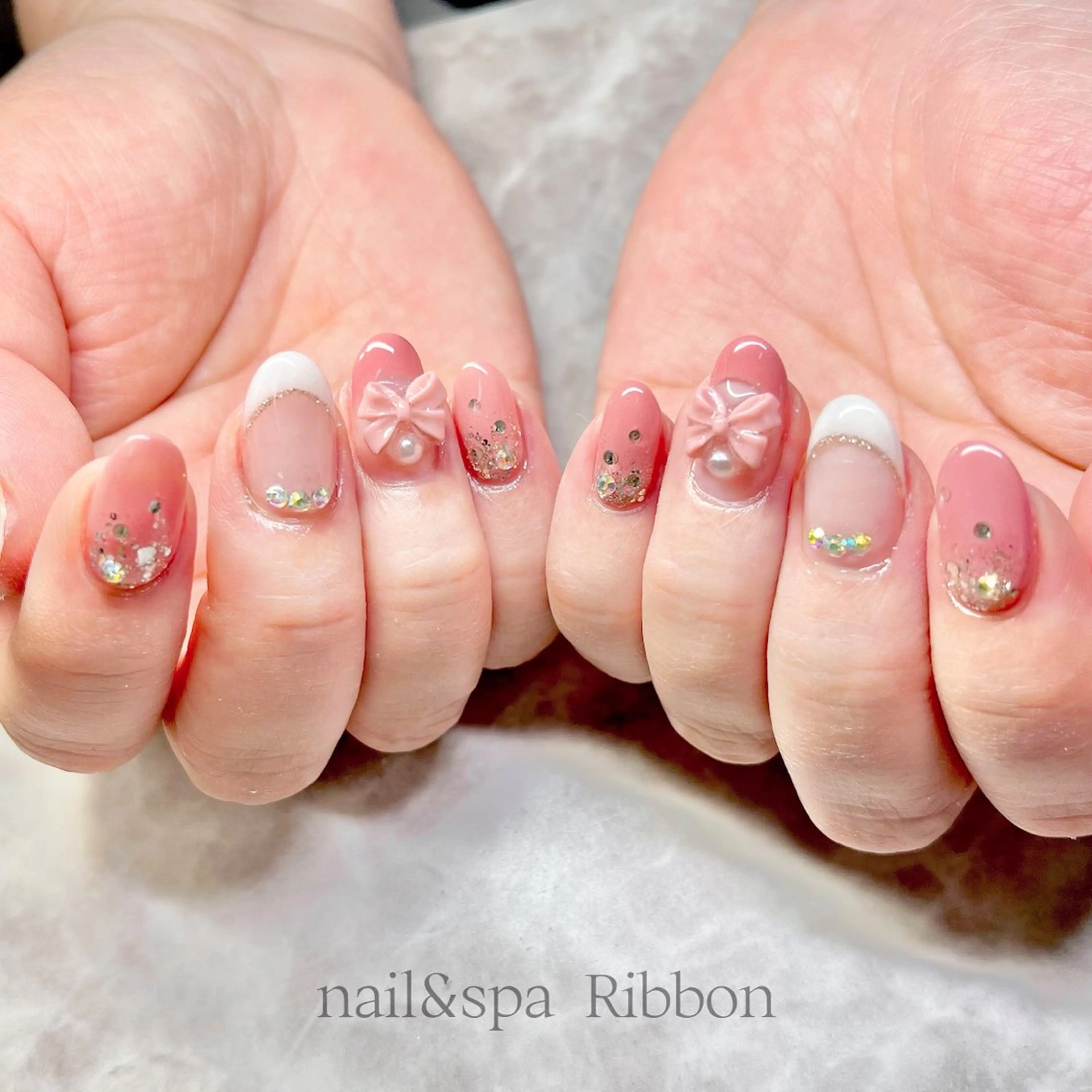 ネイル 東 真百のネイルデザイン