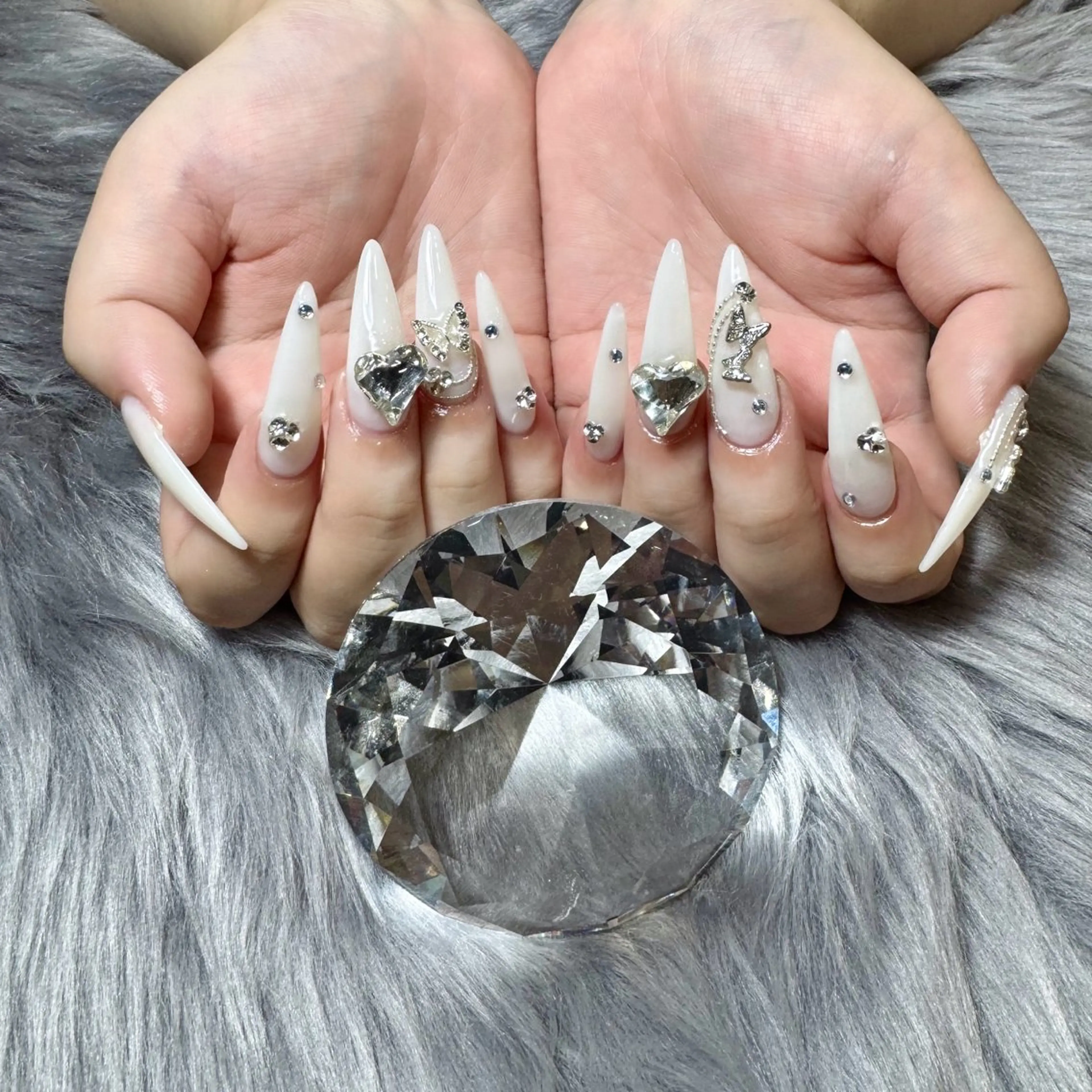 ネイル ハンドネイル ドリスネイルサロン所属・Doris Nail Salonのネイルデザイン