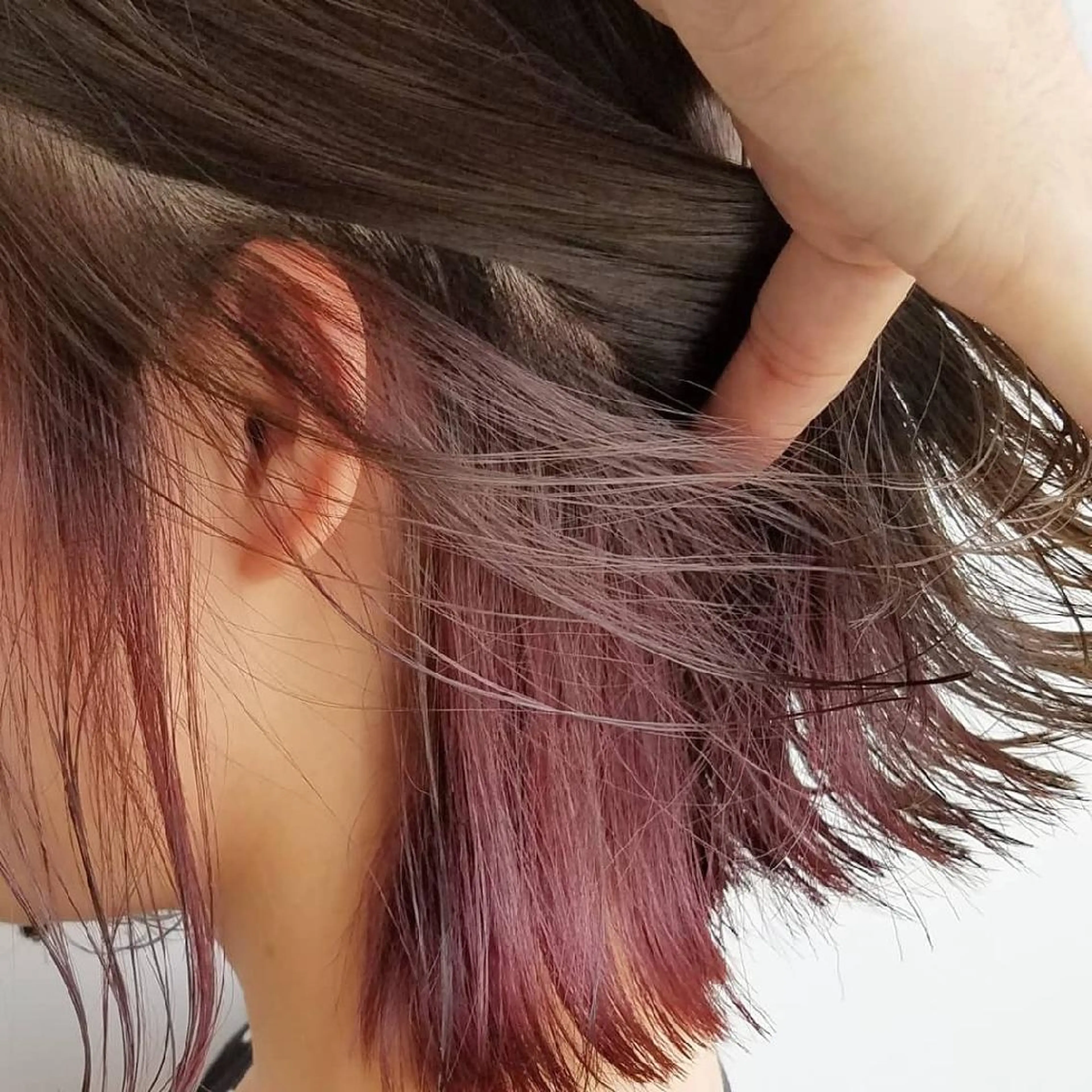 ミディアム カラー ネイル ヘアアレンジ インナーカラー iplus まつげ、眉毛、耳つぼのマツエク・マツパデザイン