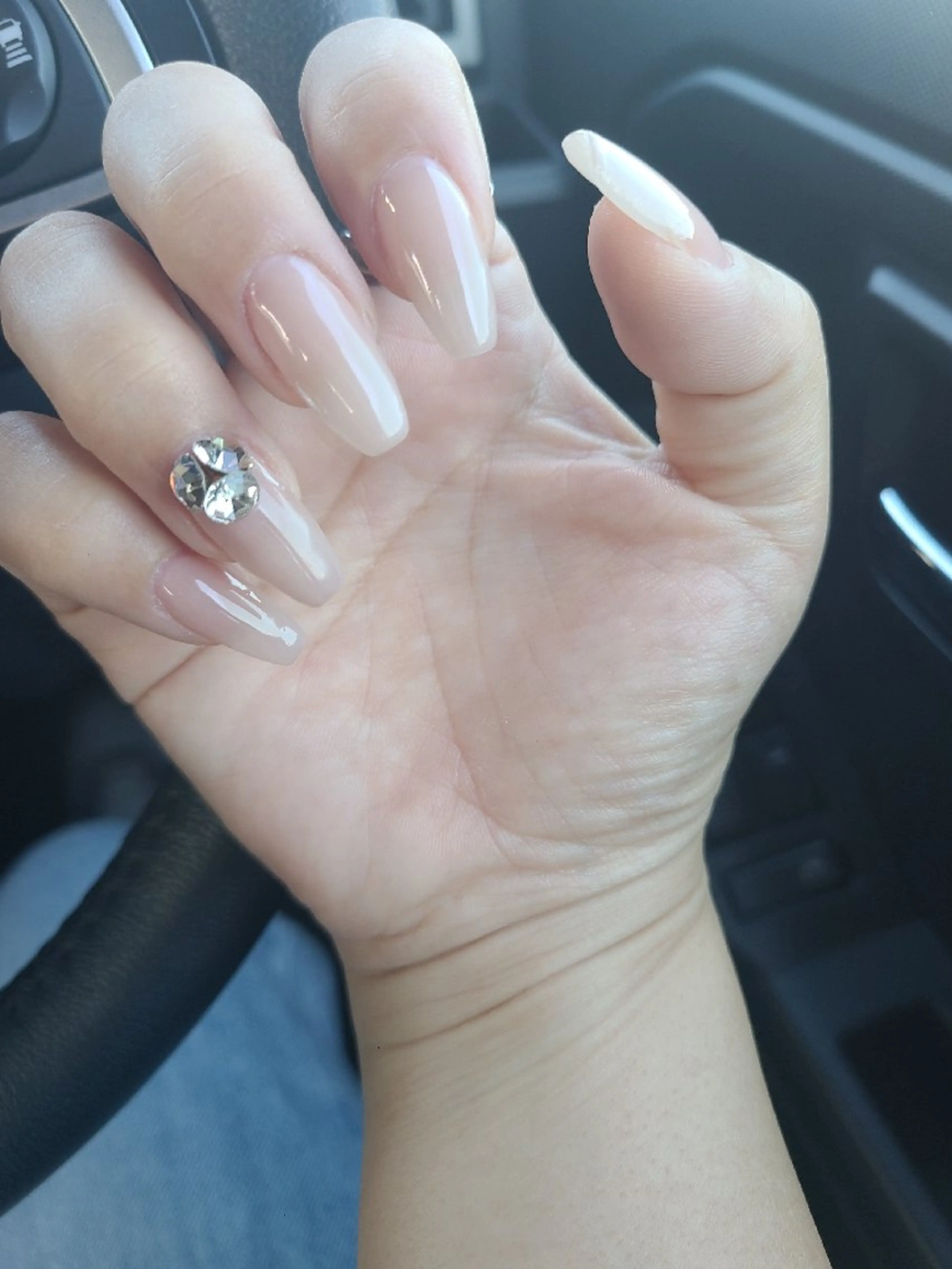 ネイル ワンカラーネイル シンプルネイル ストーンネイル Nailroom3  古屋明美のネイルデザイン