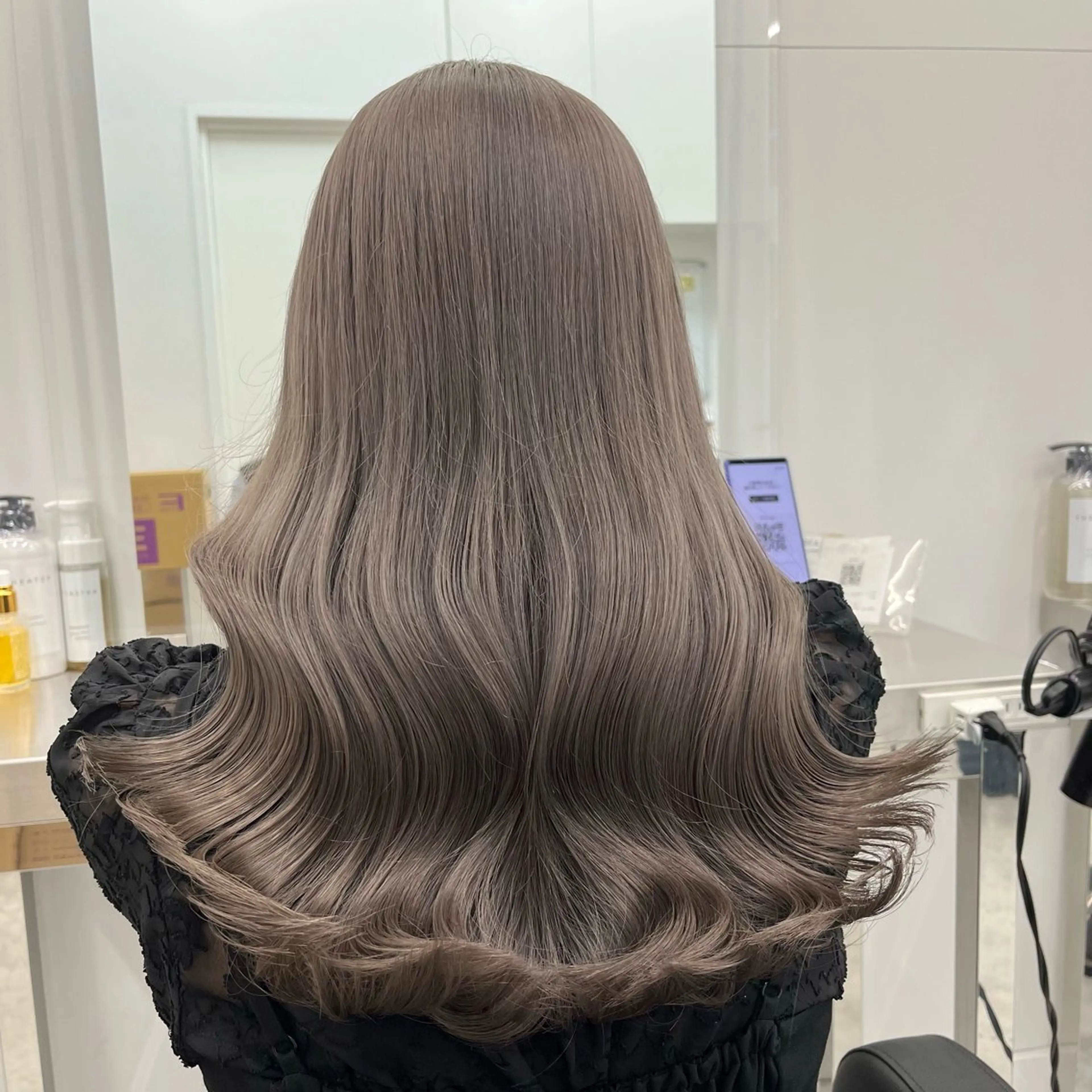 ロング カラー ヘアアレンジ カット ヘアカラー トリートメント ヘッドスパ ヘアセット ‎🤍韓国ボブ/ 縮毛矯正🪽‪ひかりのヘアスタイル