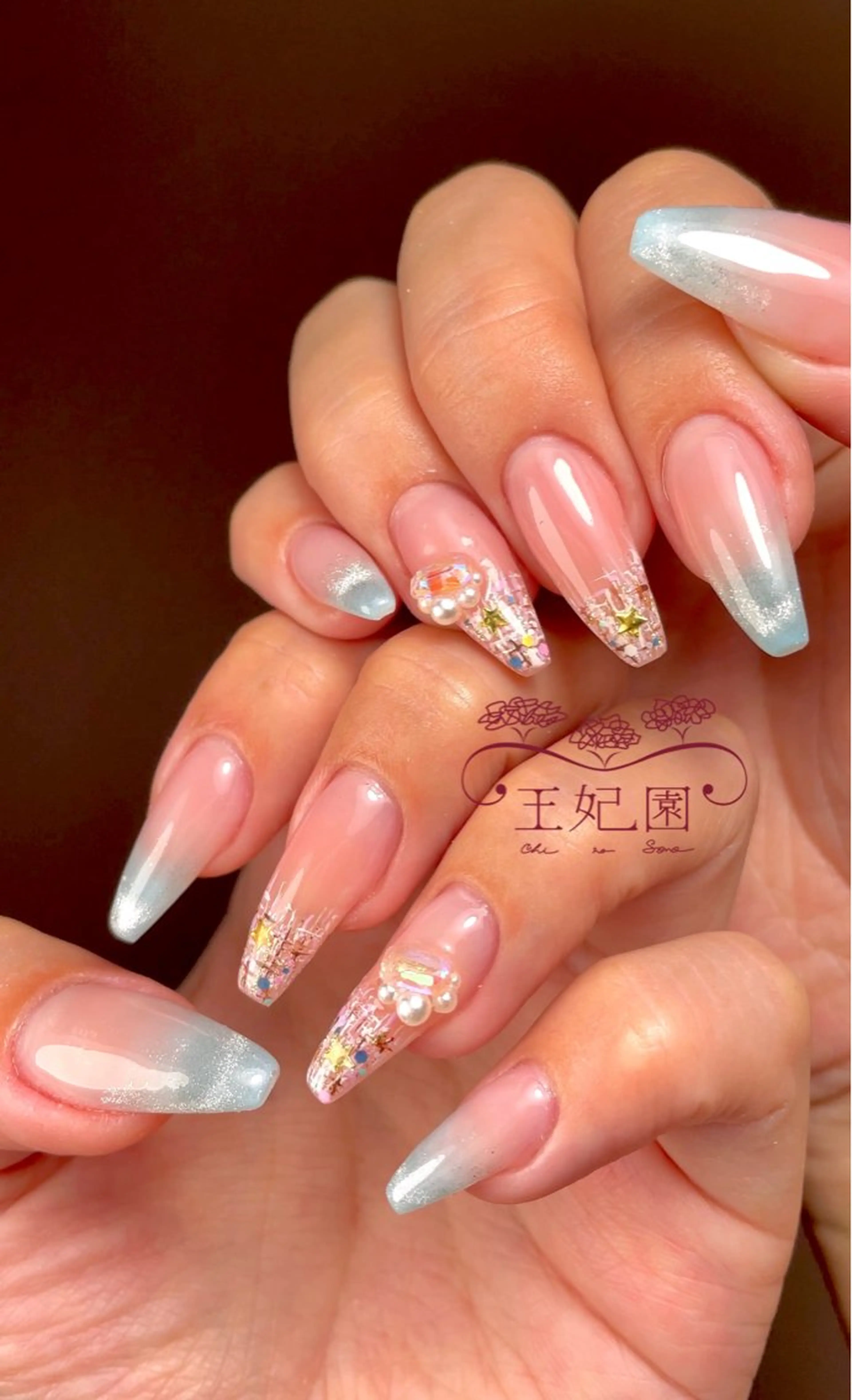 ネイル グラデーション マグネットネイル メンズネイル ツイードネイル ワンホンネイル nail salon王妃の園所属・王妃の園 ohinosonoのネイルデザイン