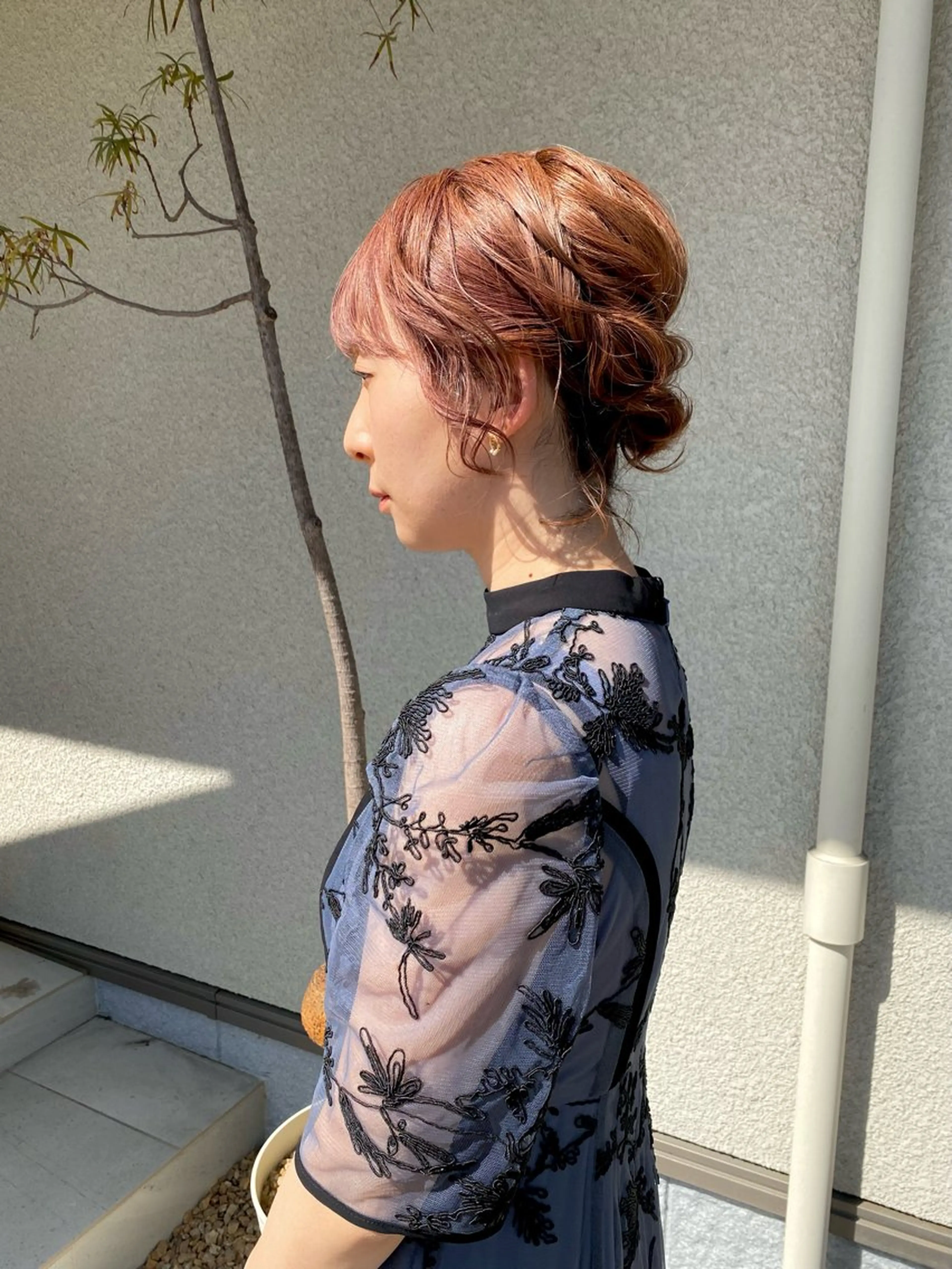 ショート ヘアアレンジ おくれ毛 ショートヘア ヘアセット 桑原 菜摘のヘアスタイル