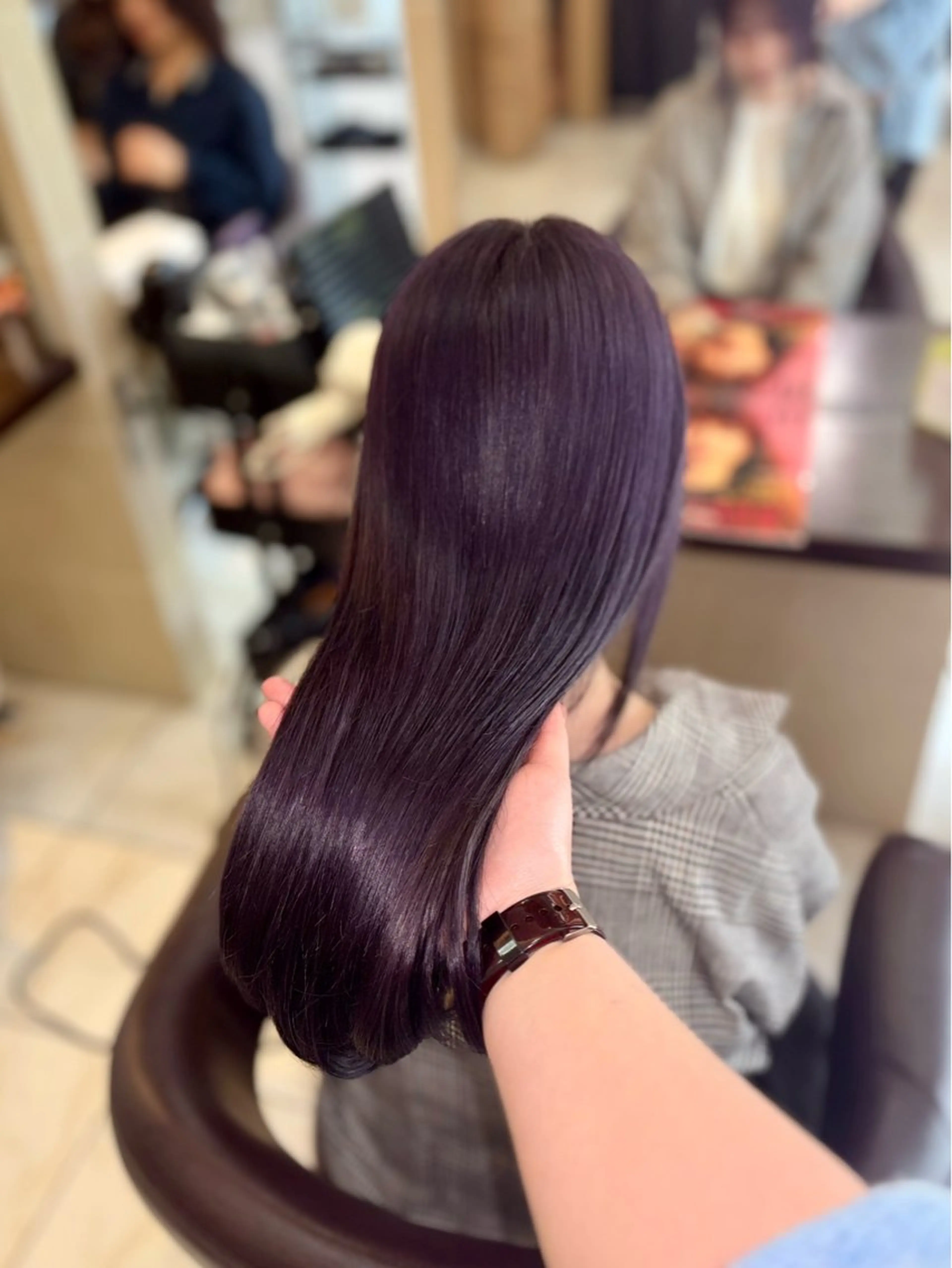 ロング カラー ヘアカラー トリートメント 🎀透明感カラー 🐈ナズナのヘアスタイル