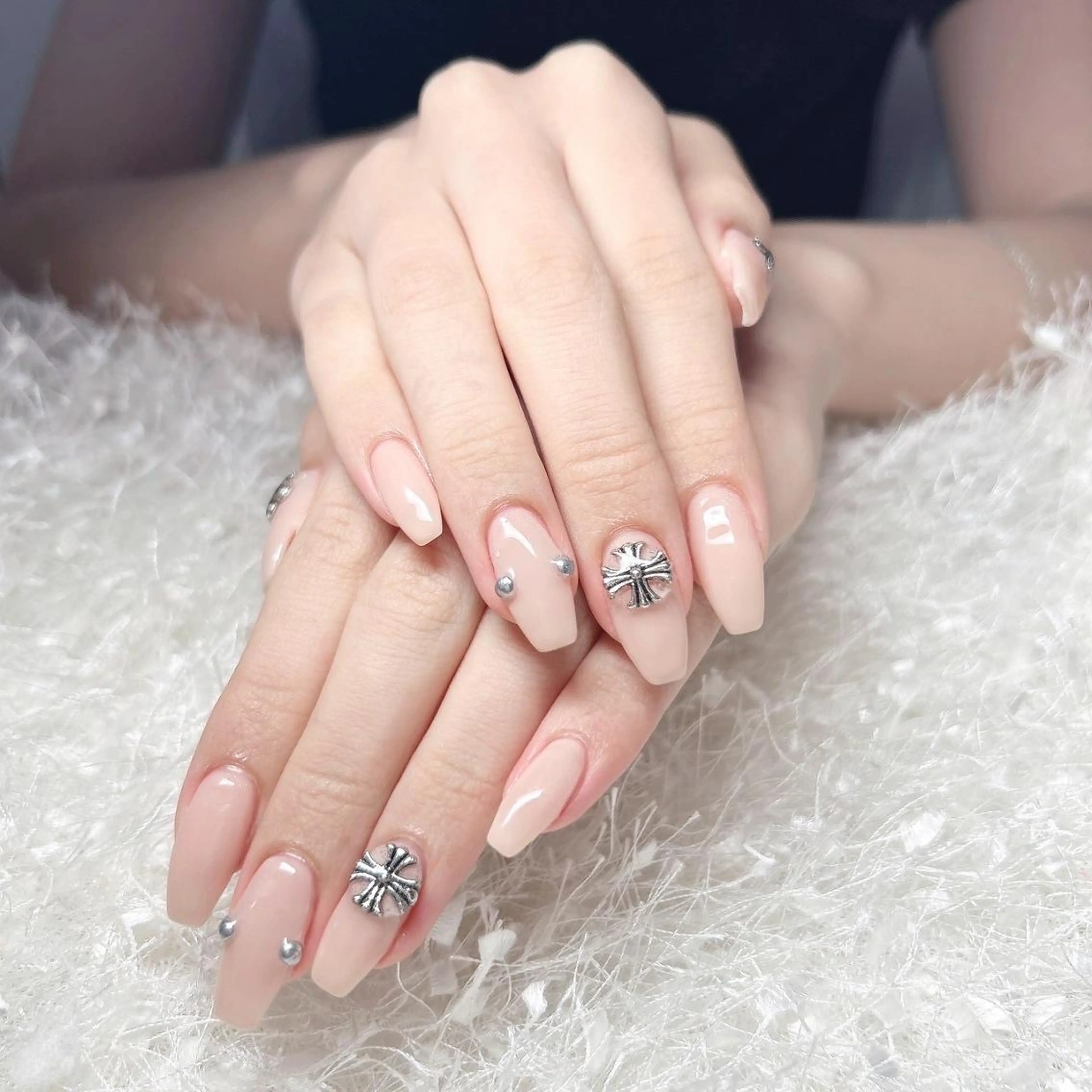 ネイル 長さ出し フレンチネイル ジェルネイル グラデーション 韓国ネイル ハンドネイル Nail&eye Belire 新宿のネイルデザイン