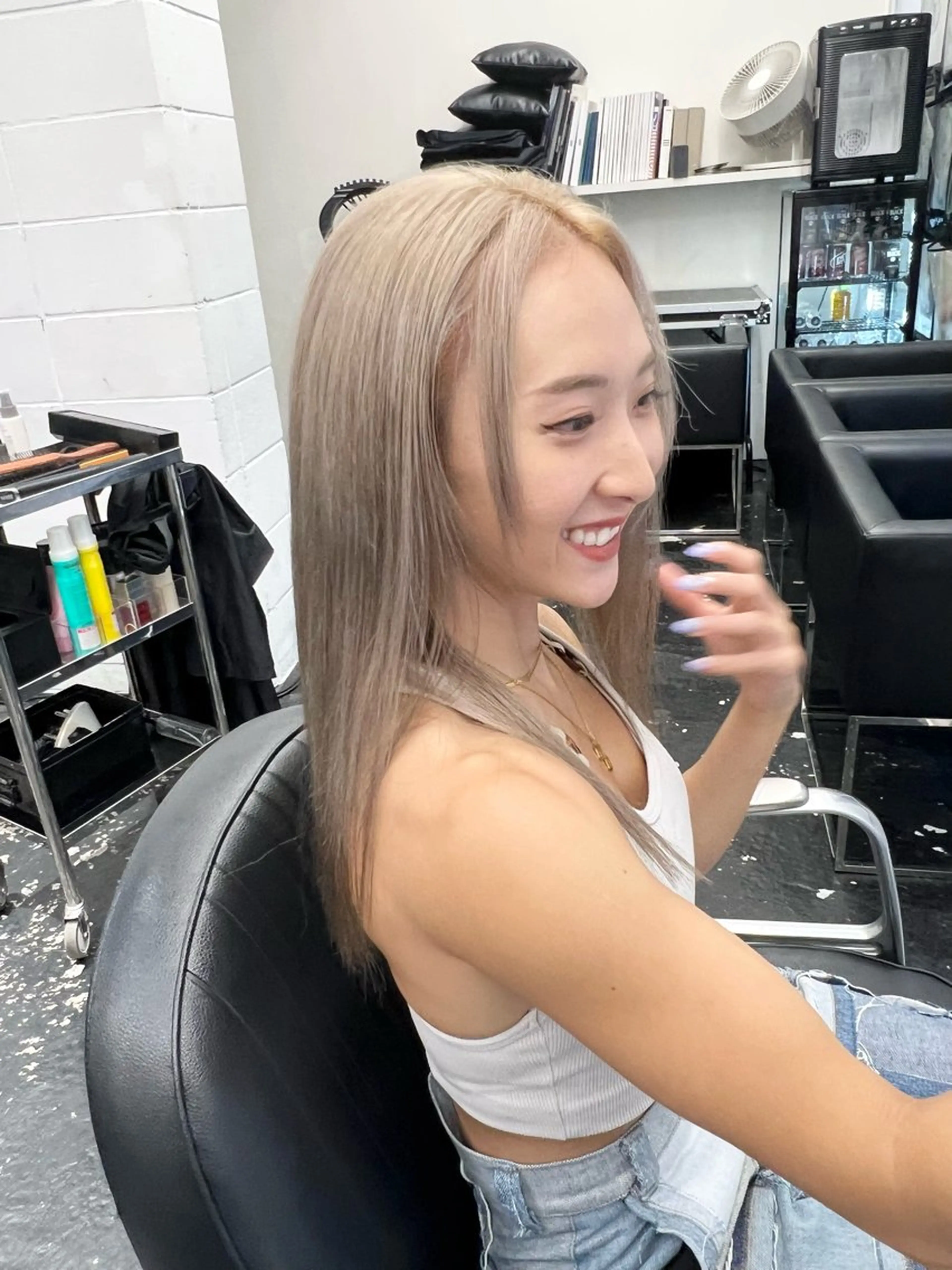 ミディアム カット ヘアカラー トリートメント HARU//原宿🤍 リピート率NO.1のヘアスタイル