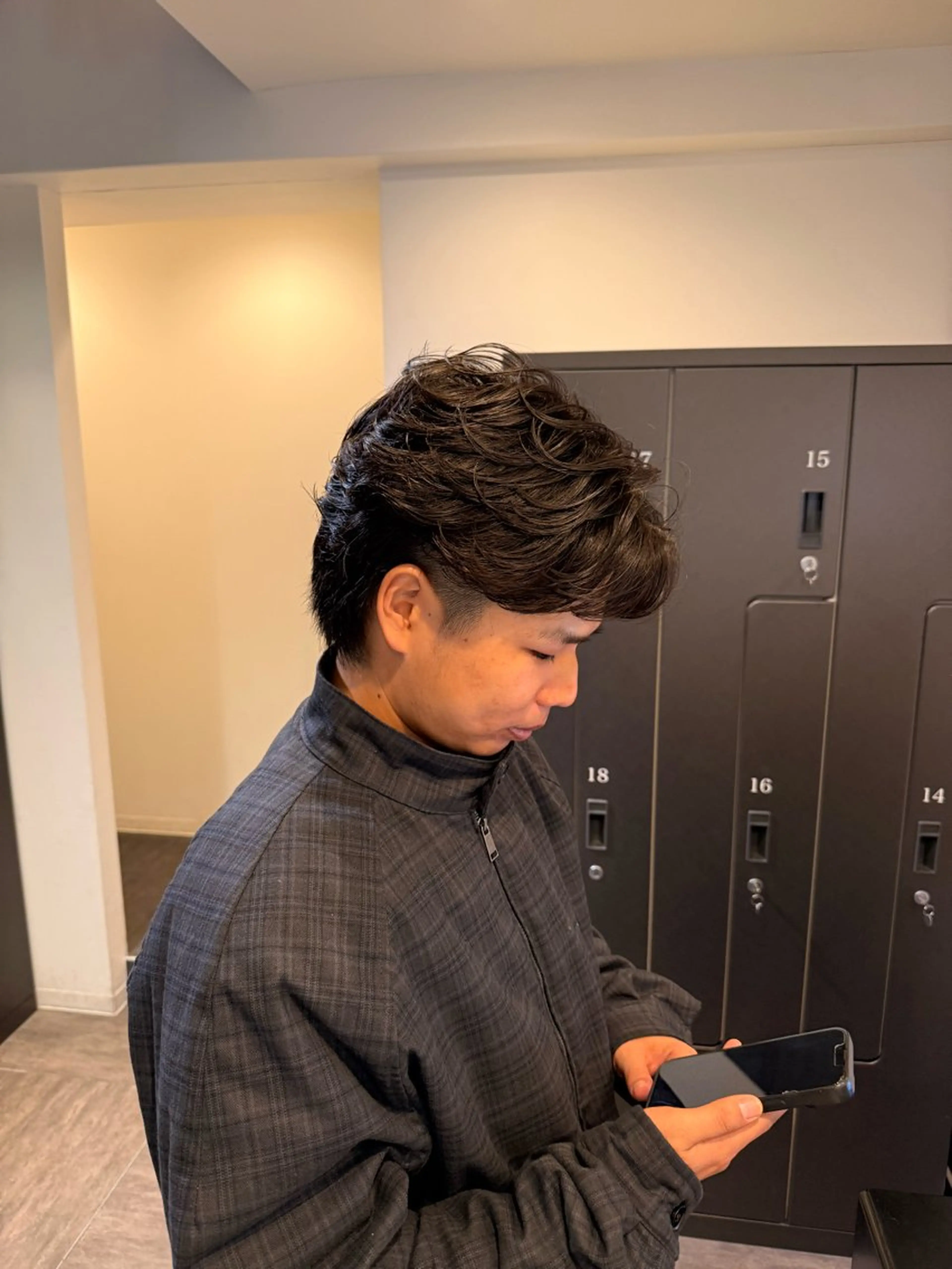 ショート パーマ メンズ カット パーマ レイヤー/艶カラー ROKUのヘアスタイル