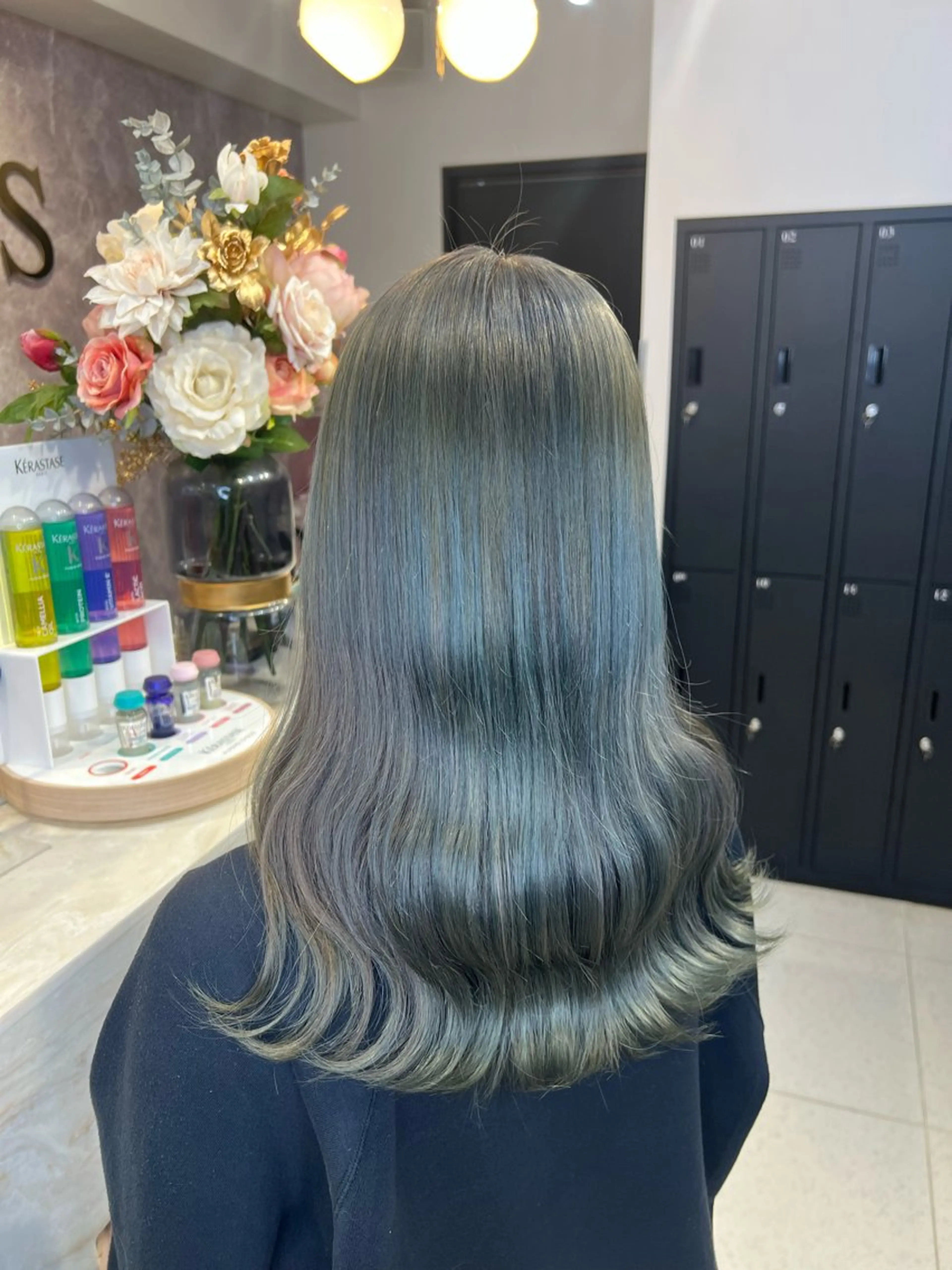 セミロング カラー シールエクステ ベージュカラー ブリーチ ハイトーンカラー ミルクティーベージュ ヘアカラー ハイトーン/髪質改善 🦋岩渕かすが🖤のヘアスタイル