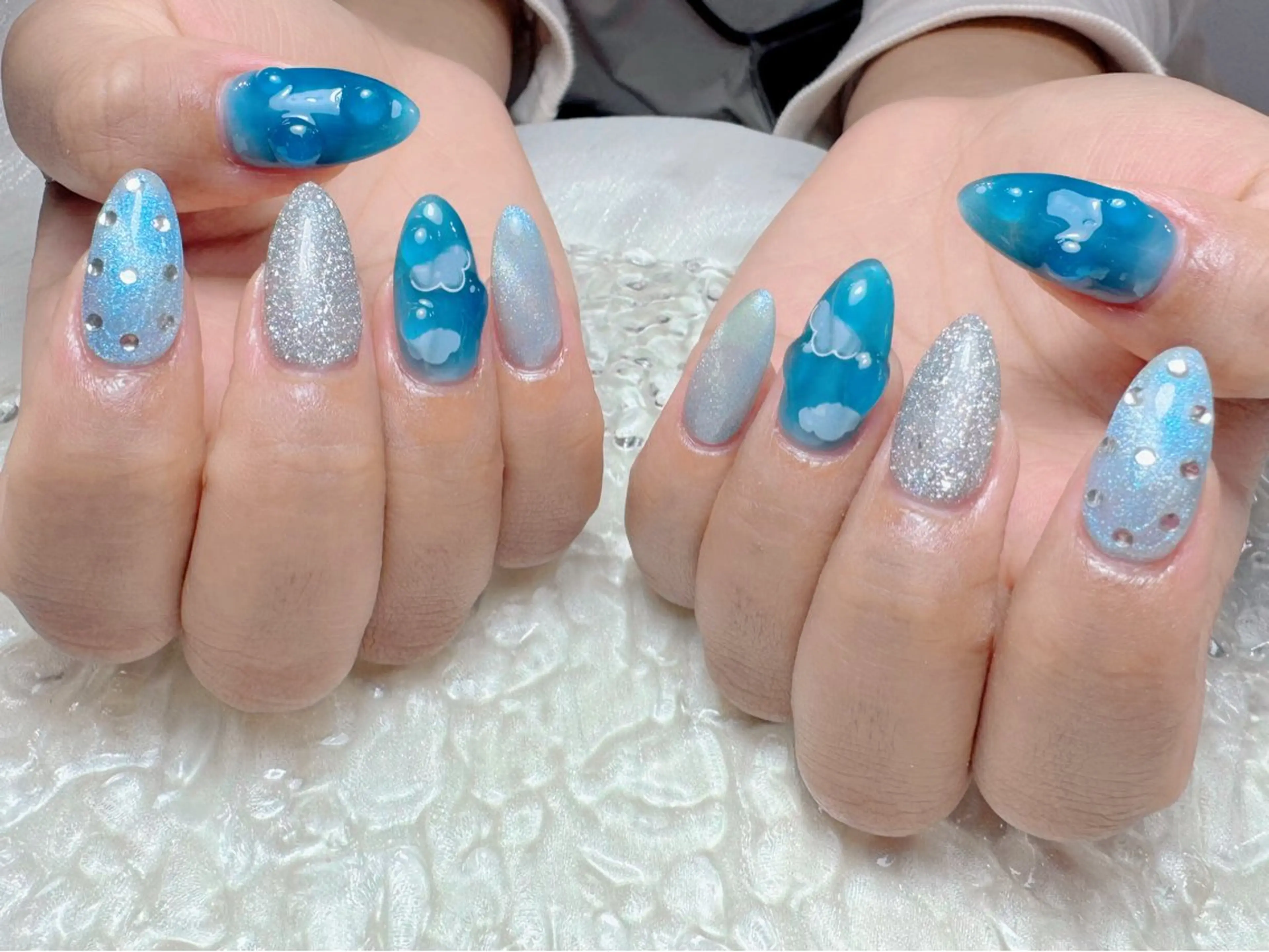 ネイル ハンドネイル マジックミラー所属・マジック ミラーのネイルデザイン