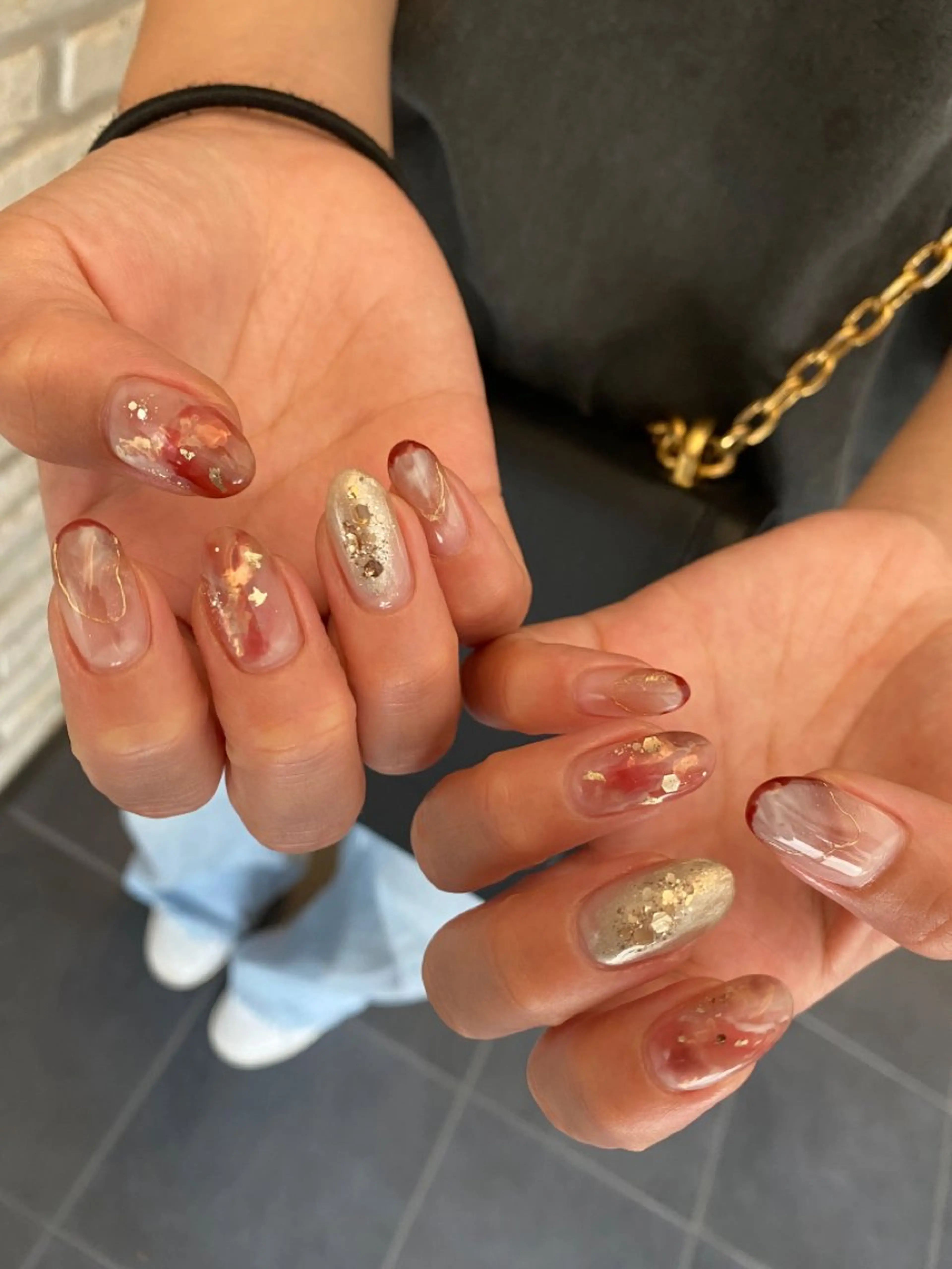 ネイル オーロラネイル 成人式 入学式 長さ出し フレンチネイル ハンドネイル ハンドケア Lililas サロン&スクールのネイルデザイン