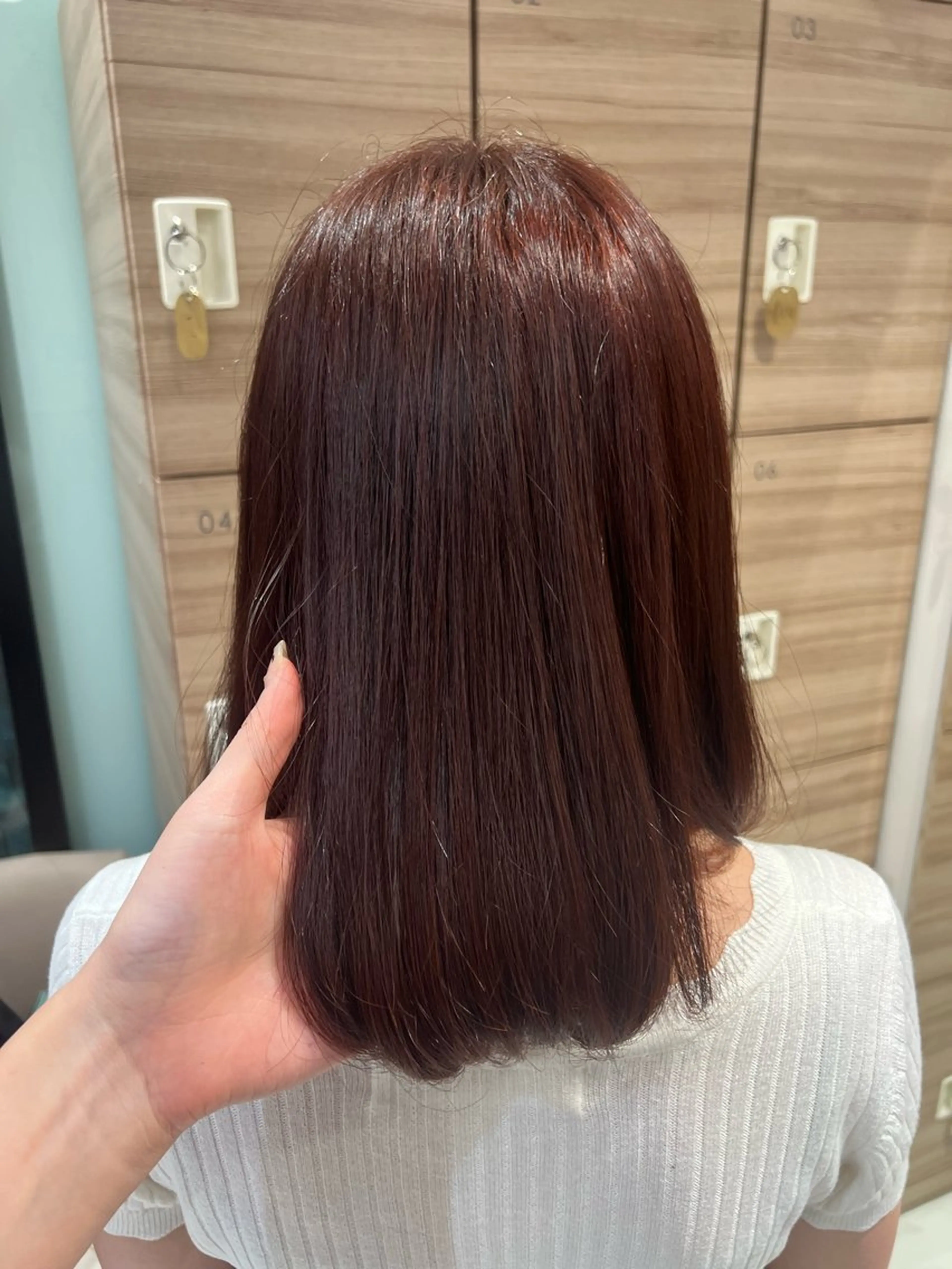 ミディアム 🩰似合わせ艶カラー Kirara🐩🎀のヘアスタイル