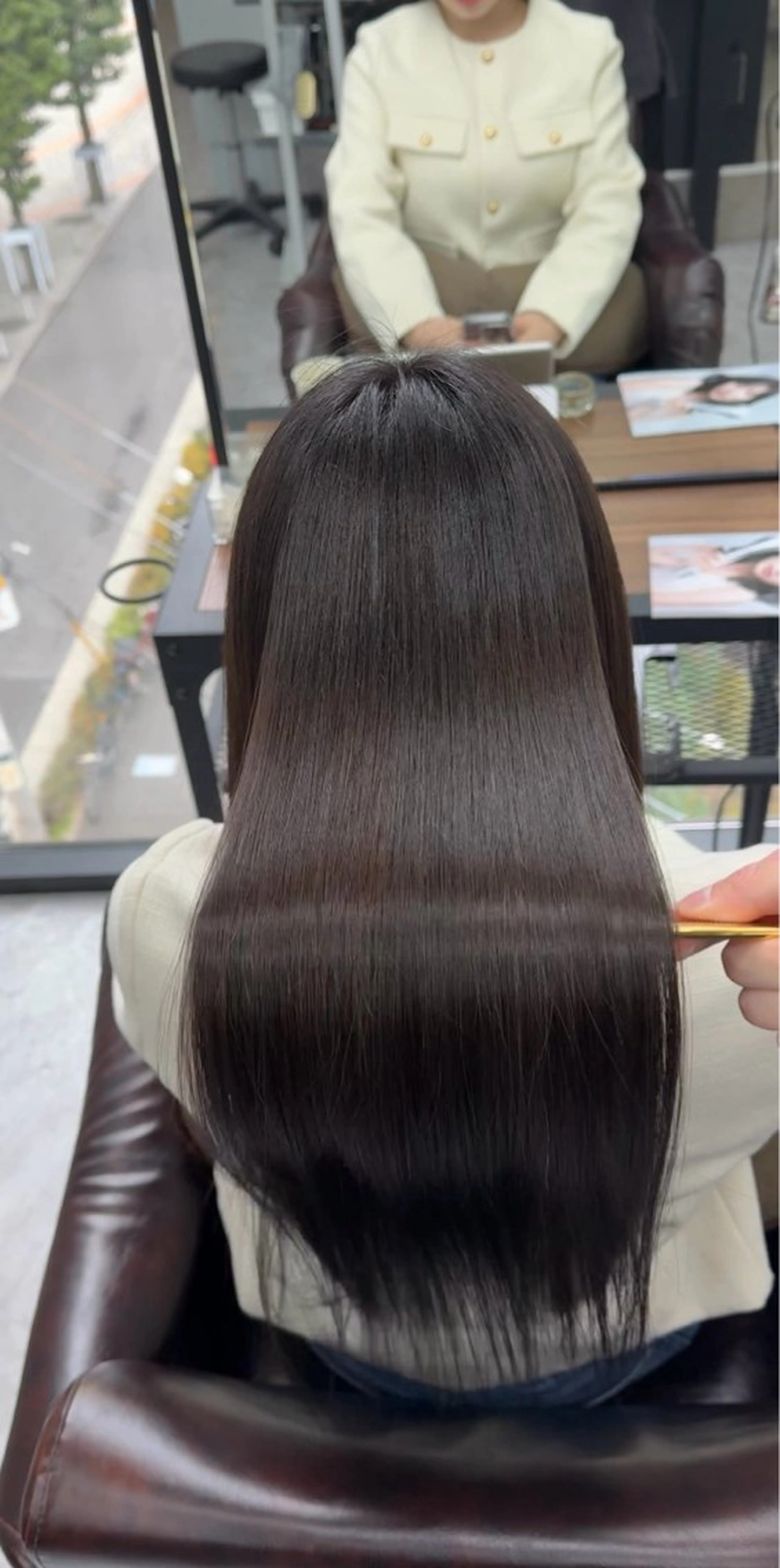 【平日限定】💐カット＋カラー＋うるおいケアトリートメント💐の写真