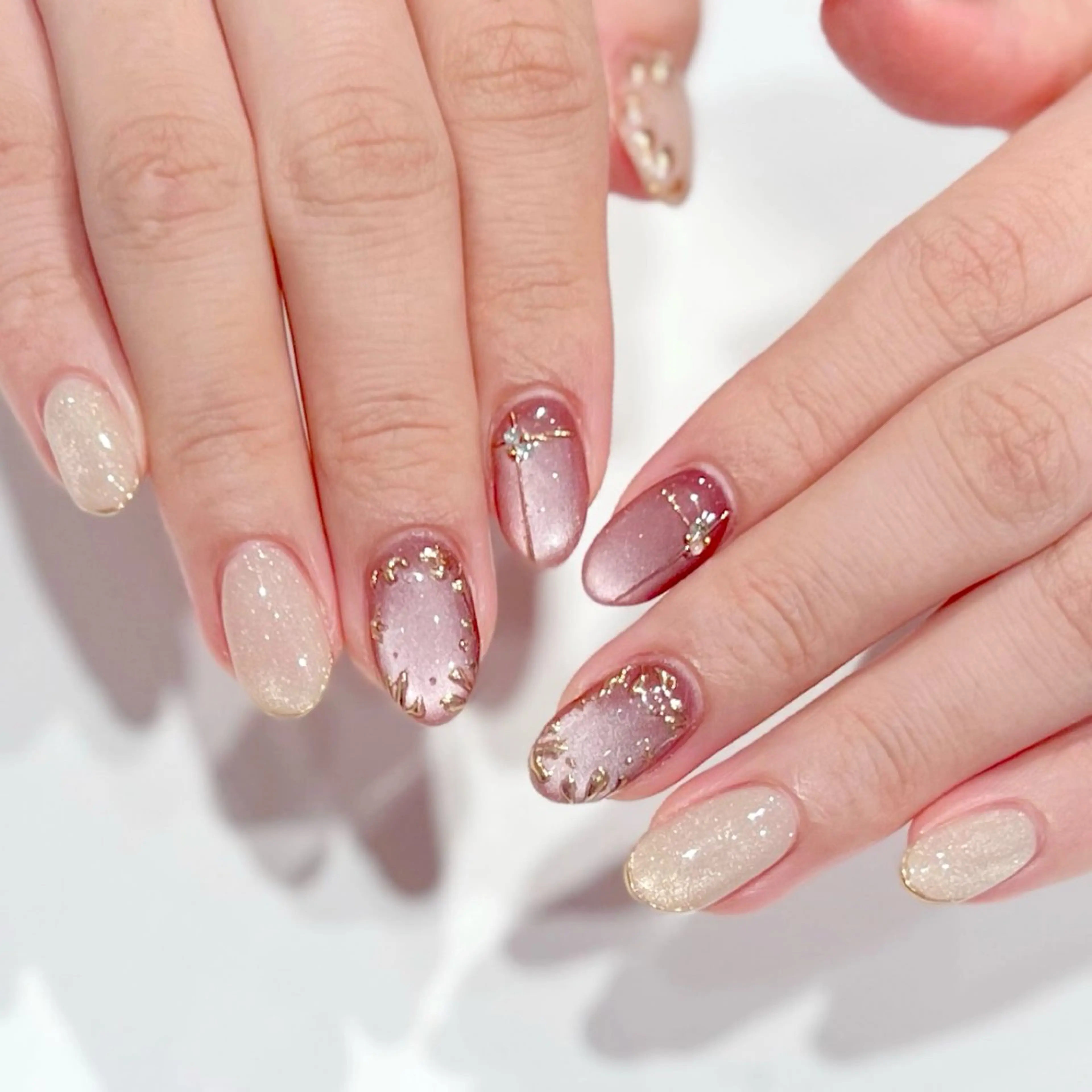 ネイル アートネイル ジェルネイル マグネットネイル ミラーネイル パラジェル VINGT NAIL Aika.Kのネイルデザイン