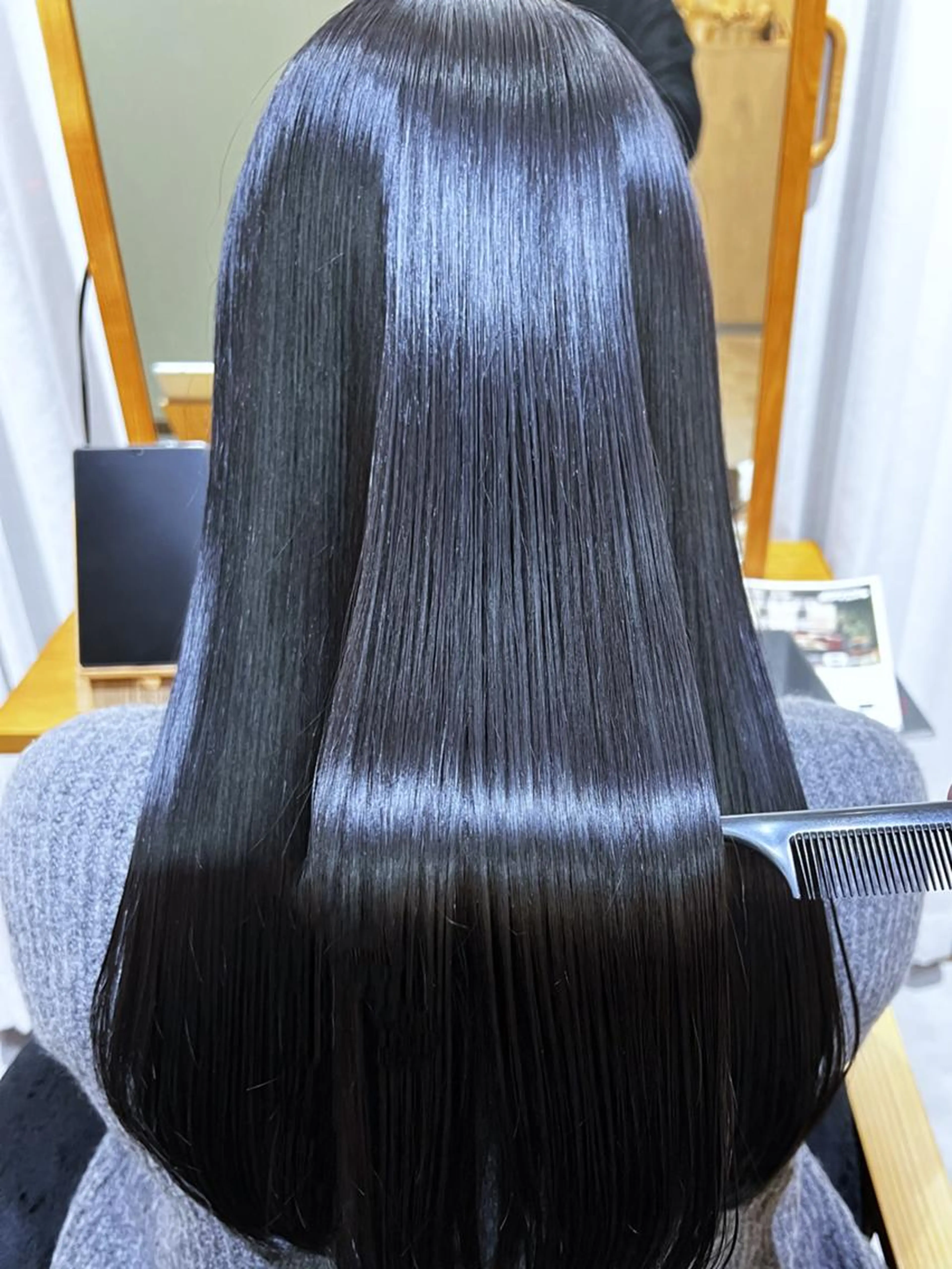 【就活や研修向け】1ブリーチでハイトーンに戻せる【落ちる＊黒染め】＋２Step髪質改善TRの写真