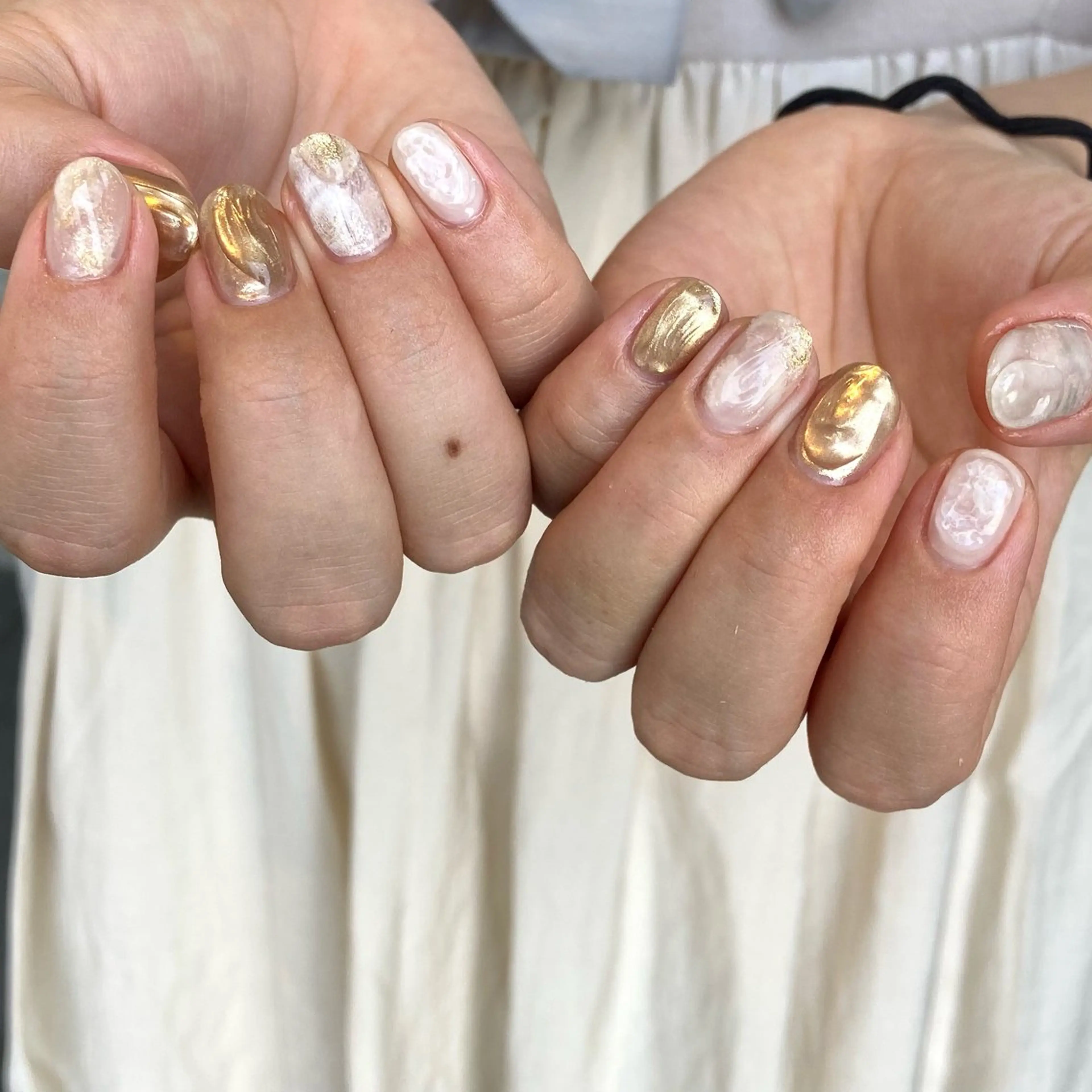 ネイル 𓂃toi. 儚げnuanceのネイルデザイン